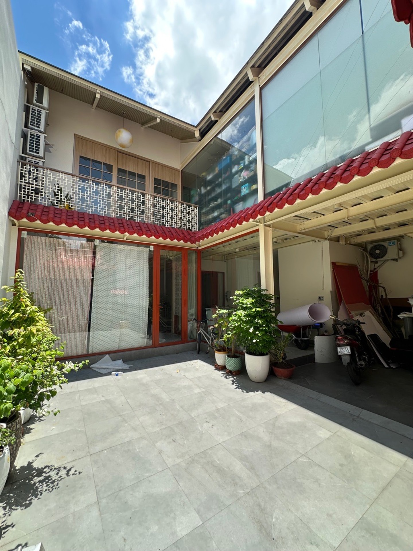 Bán nhà riêng 2 tầng khu vực Nguyễn Thượng Hiền, diện tích 136 m², giá 12.6 tỷ