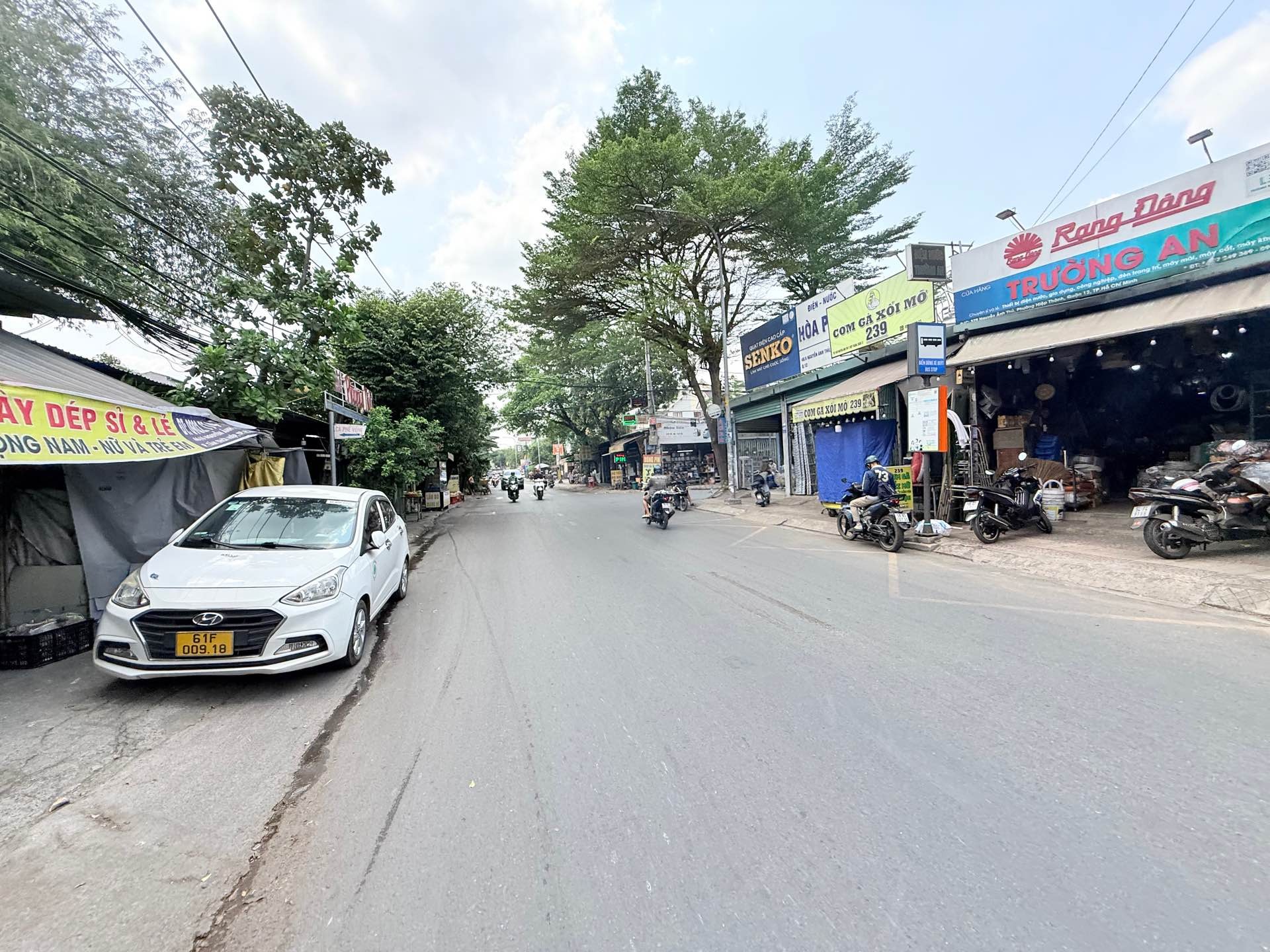 Nhà mặt phố 2 tầng Nguyễn Ảnh Thủ, diện tích 66m2, giá 8 tỷ đồng