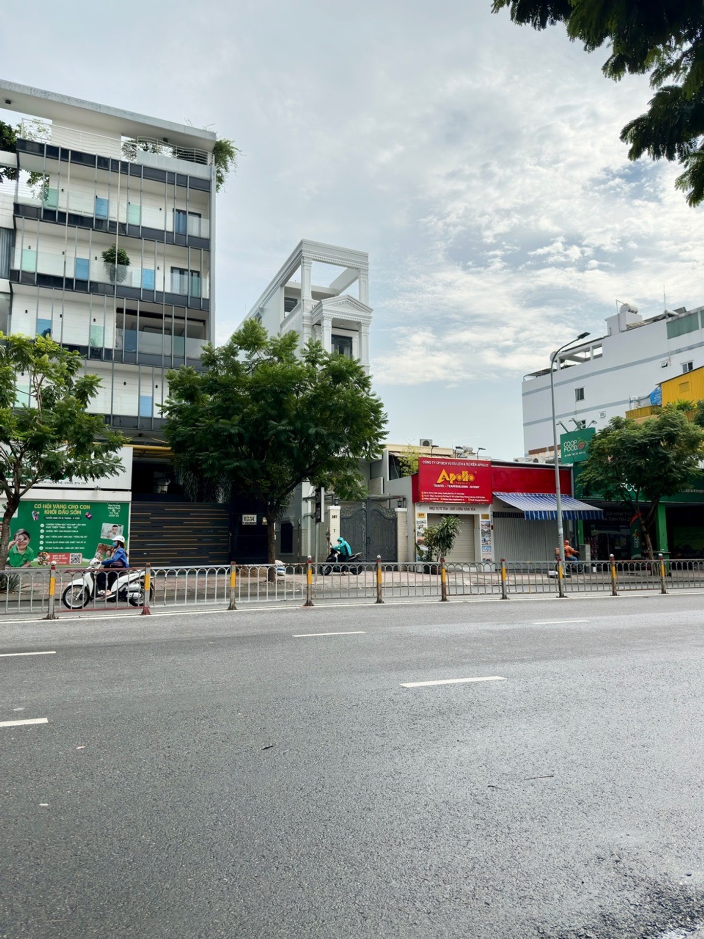 Cơ Hội Vàng Sở Hữu Nhà 2 Tầng Gần Mặt Tiền Phạm Văn Chí, Giá Tốt Hiếm Có