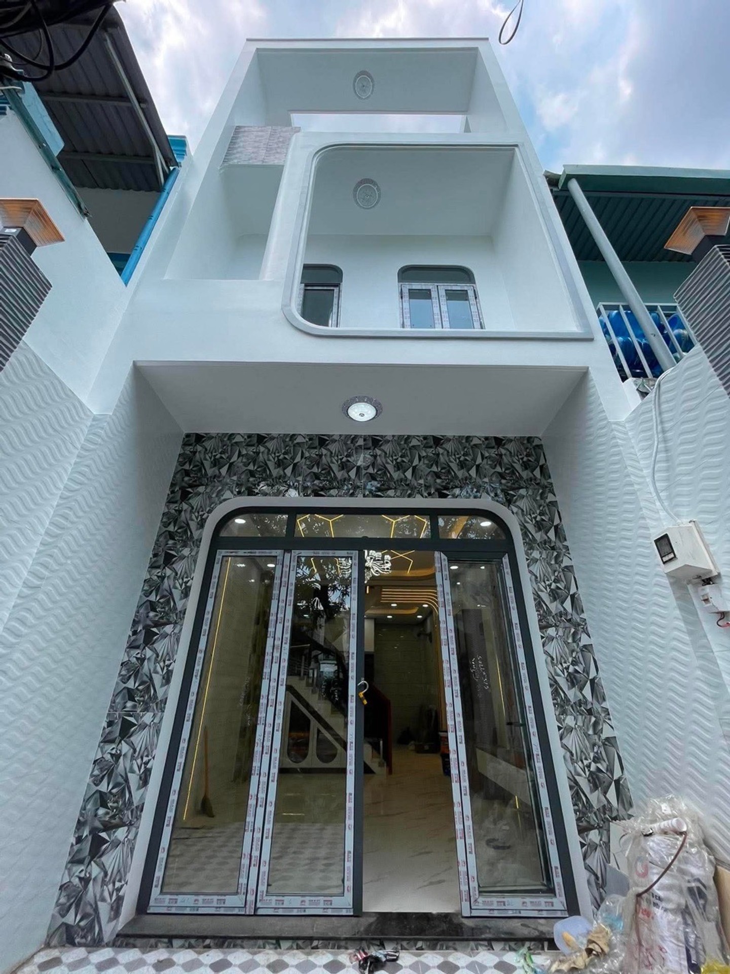 Bán nhà riêng 3 tầng 50.2m2 tại Bình Trị Đông, Bình Tân giá 5.8 tỷ