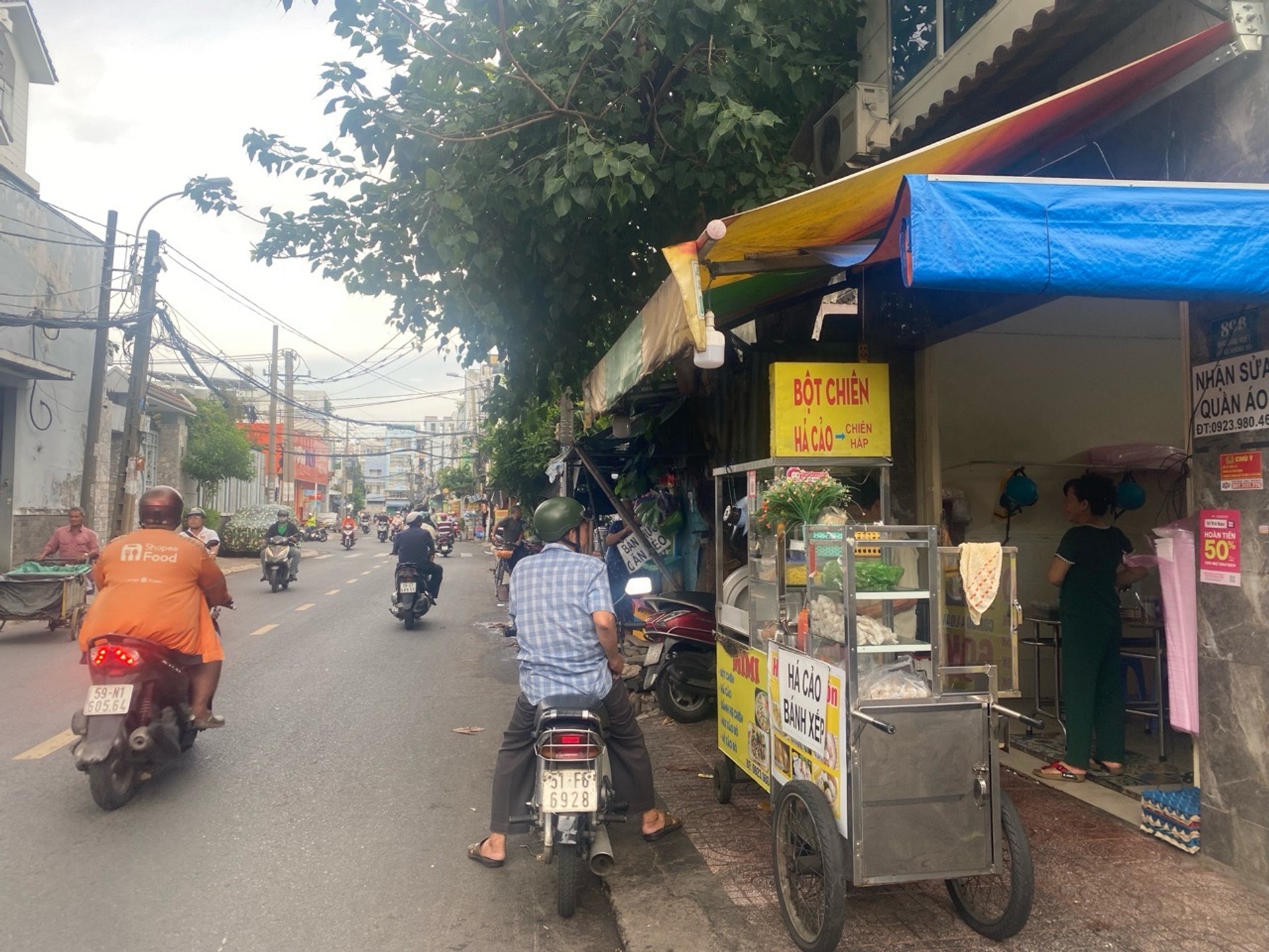 Nhà mặt phố Tân Phú 2 tầng, giá 4 tỷ, đang cho thuê 10 triệu/tháng