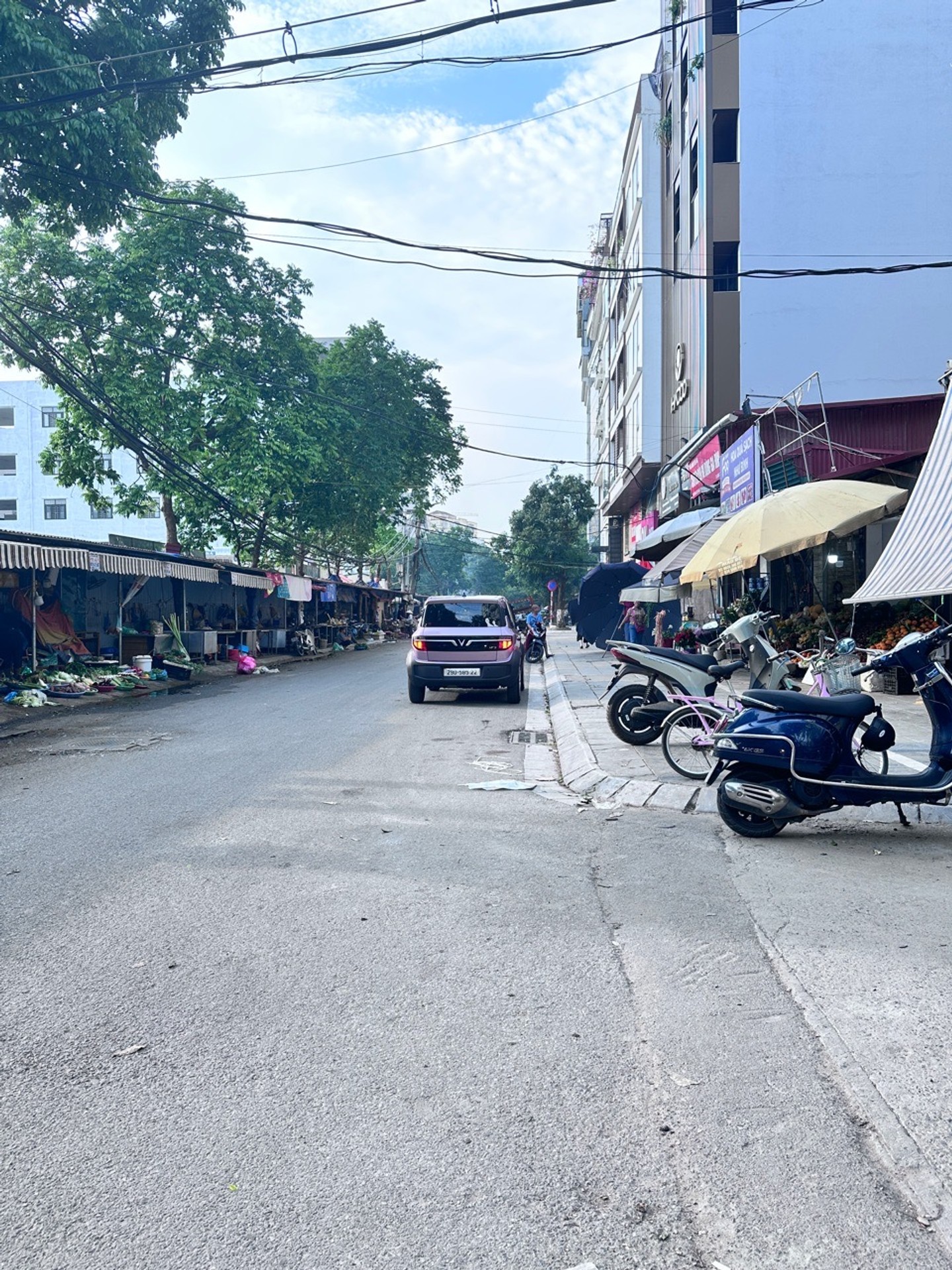Bán nhà lô góc 6 tầng có thang máy tại Xuân La, Tây Hồ, Hà Nội
