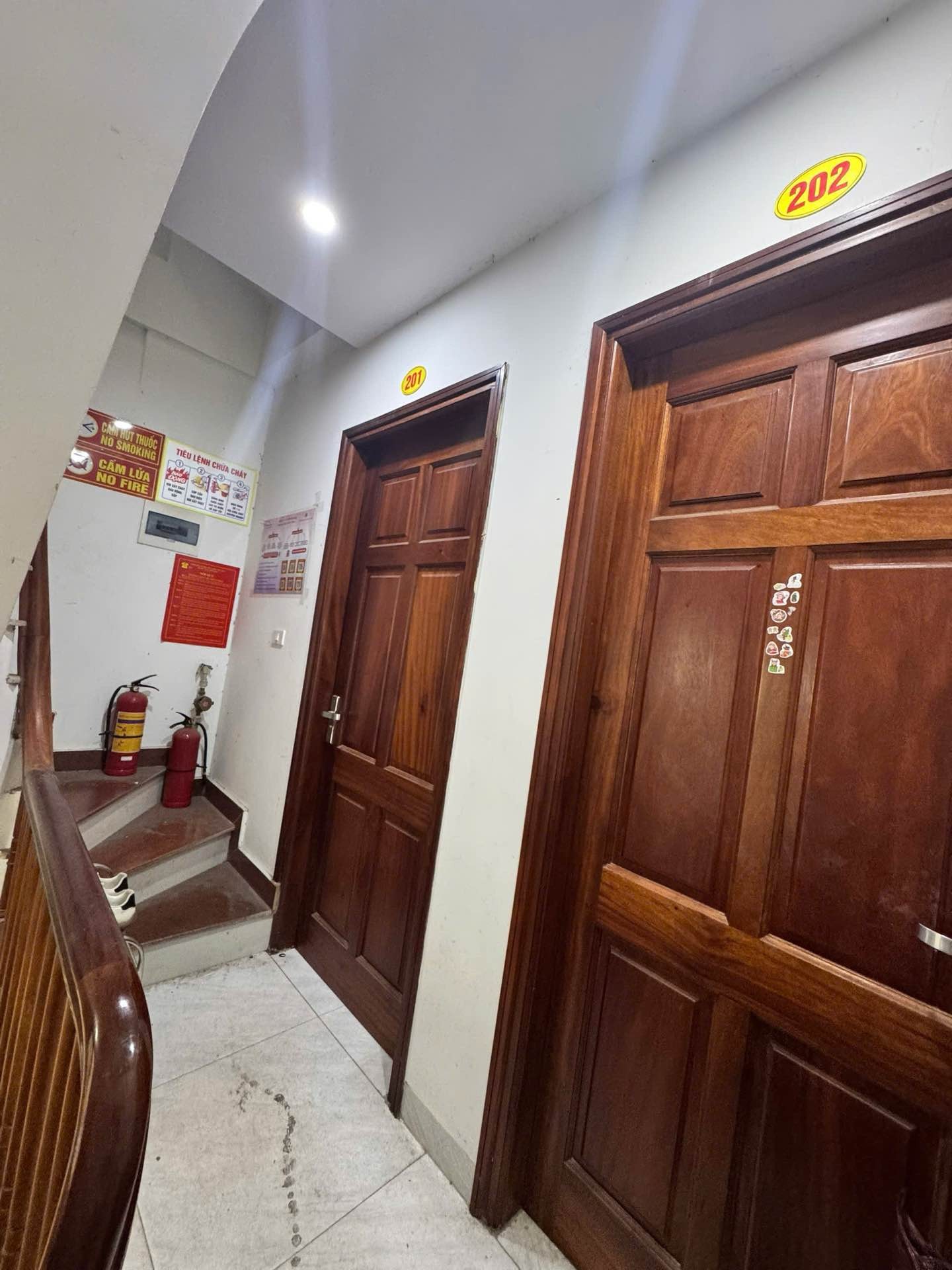 Bán nhà riêng 5 tầng 42.7m2 đường Phúc Diễn, kinh doanh cho thuê hiệu quả LH 0983880115