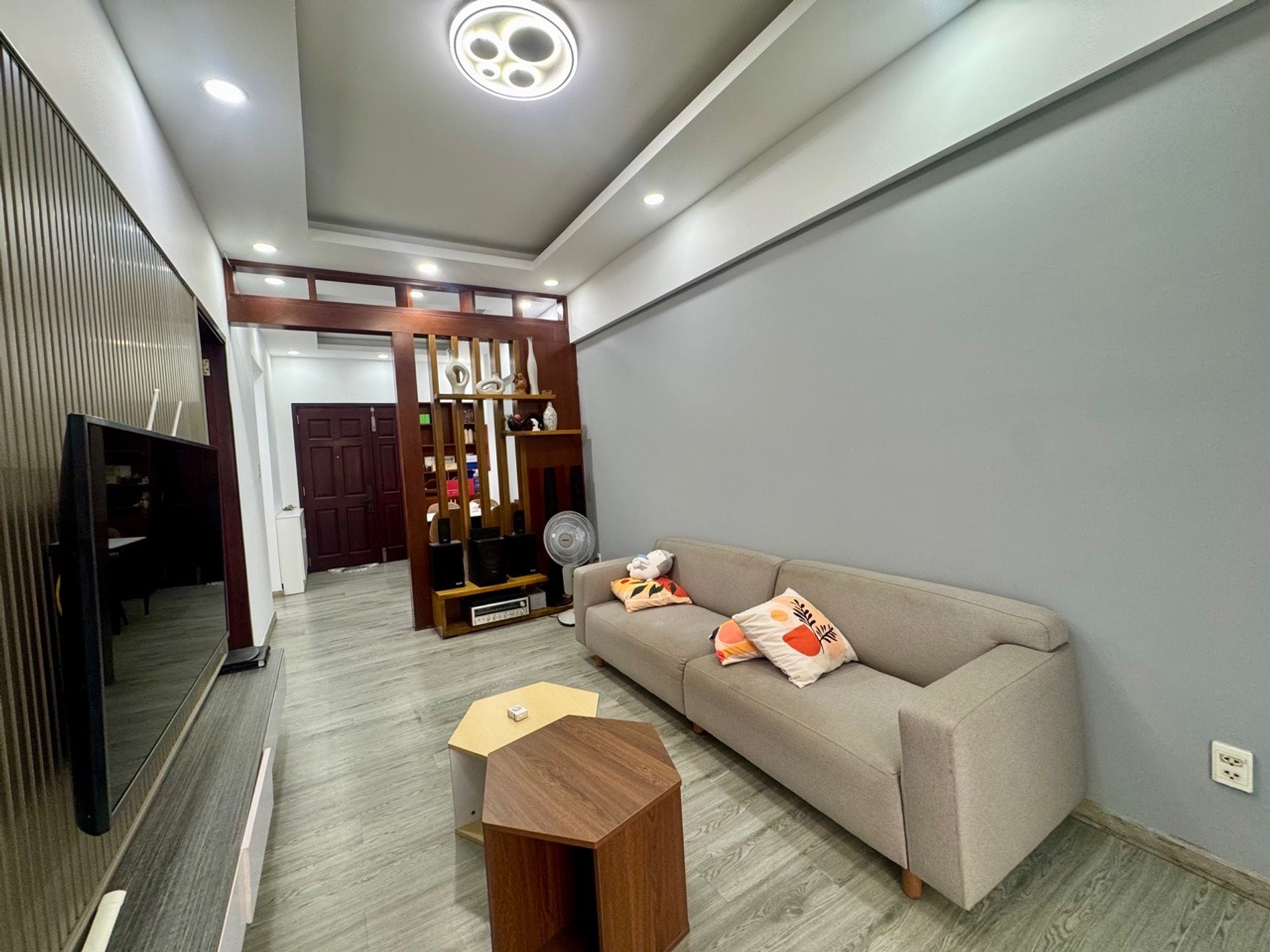Căn hộ 2 phòng ngủ 71m2 tại khu chung cư Khang Gia, vị trí thuận tiện