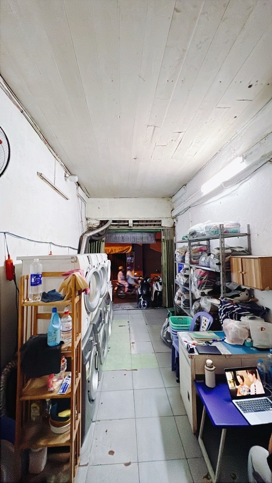 Bán nhà mặt phố 3 tầng 57m2 tại Quận 4 giá nhỉnh 11,xtỷ
