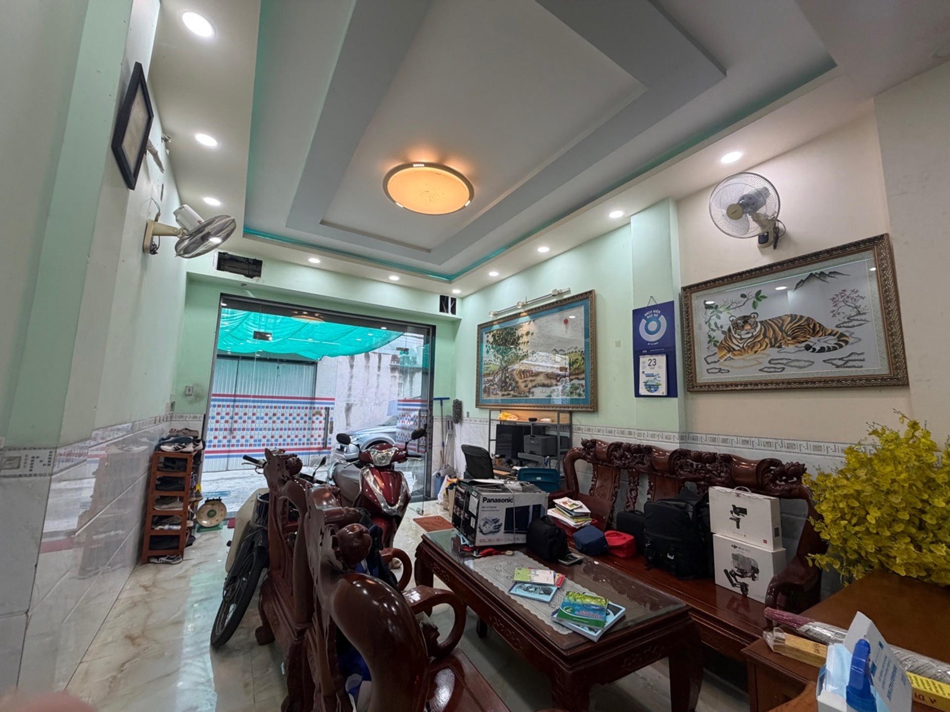 Bán nhà 4 tầng khu Lê Văn Quới, hẻm 8m, giá 6.5 tỷ