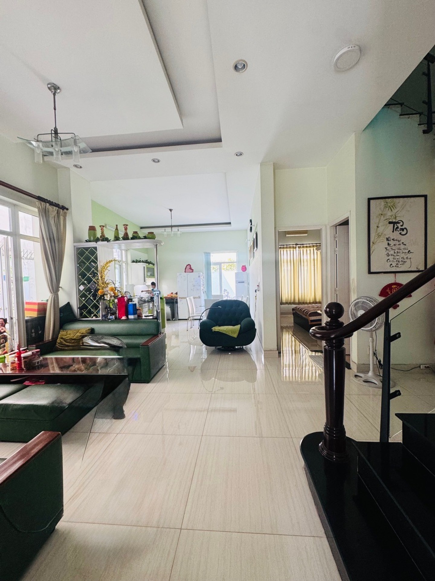 Bán biệt thự khu Tên Lửa, Phường An Lạc, 220m2, 3 tầng 6pn, phòng kara. Giá 43 tỷ