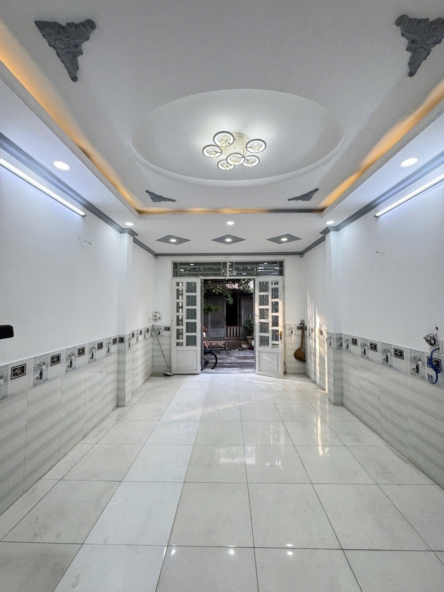 Bán nhà 2 tầng 40m² hẻm ô tô Nguyễn Quý Yêm giá 4.6 tỷ
