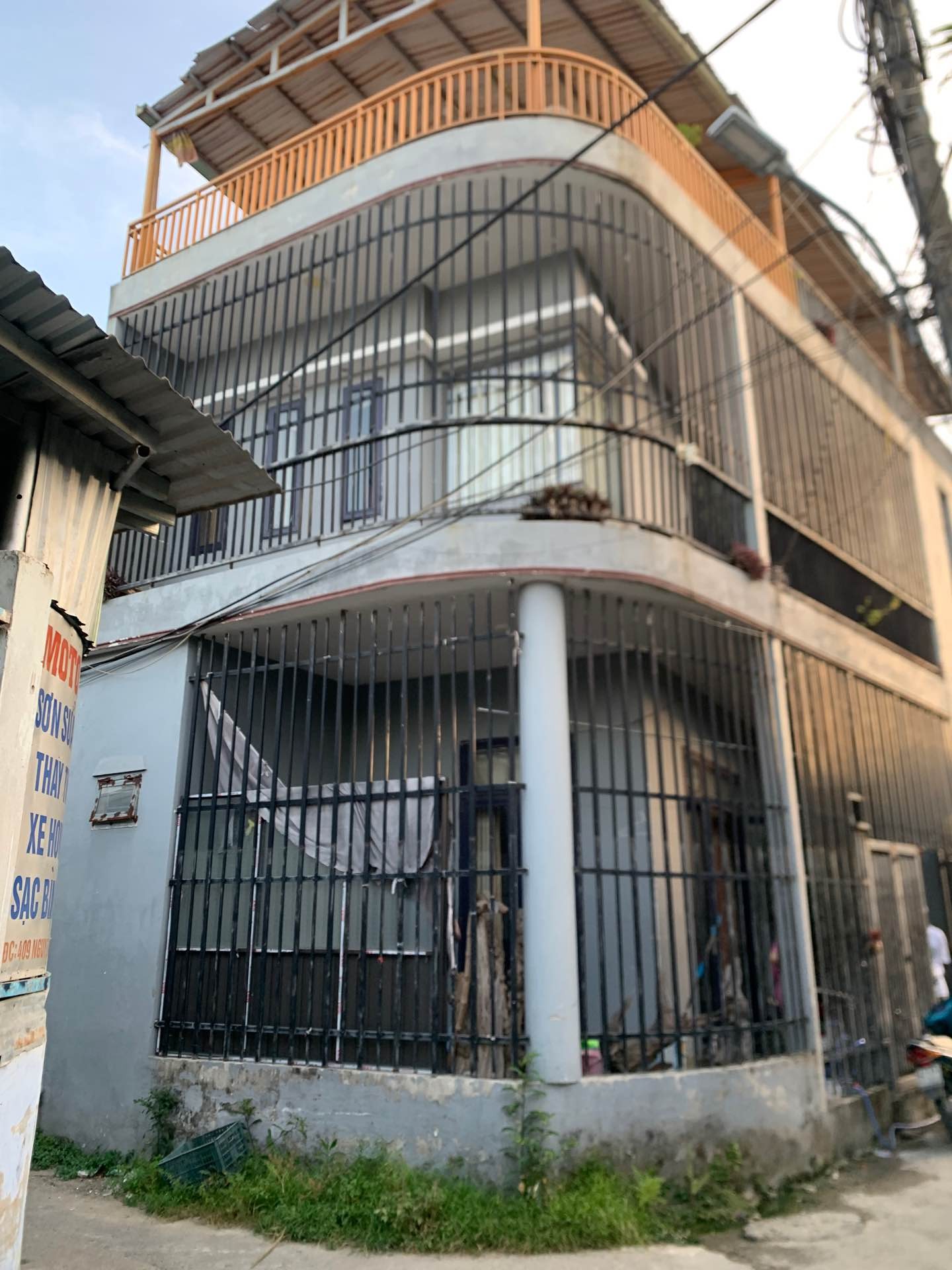 Nhà Nguyễn Văn Cừ – lô góc cực hiếm
🔥 CỰC HIẾM – NHÀ 2 TẦNG LÔ GÓC 2 MẶT