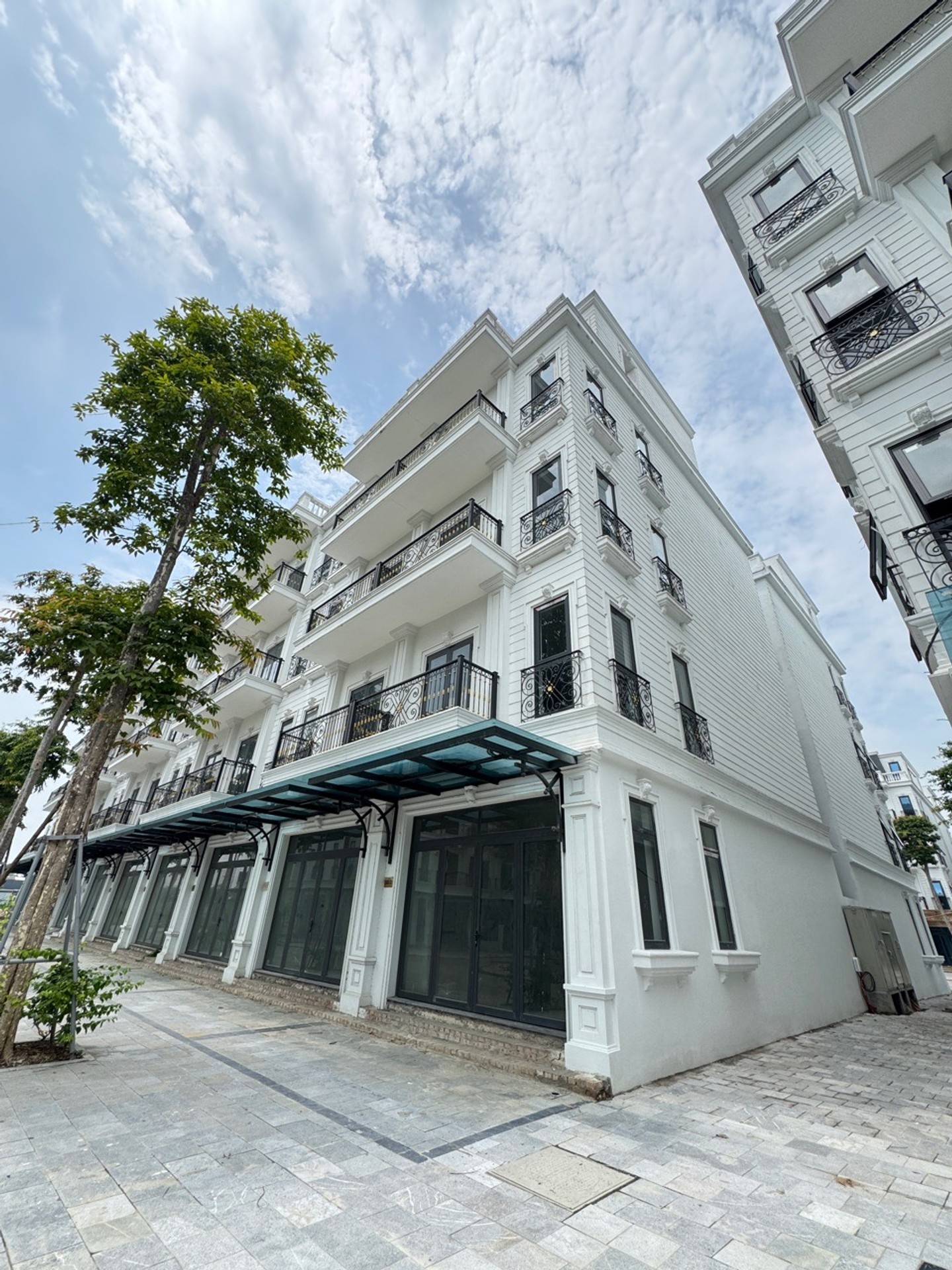 Bán biệt thự liền kề Đông Dương Residence Hoài Đức - Lô góc 3 mặt thoáng, 80m2, 5 tầng
