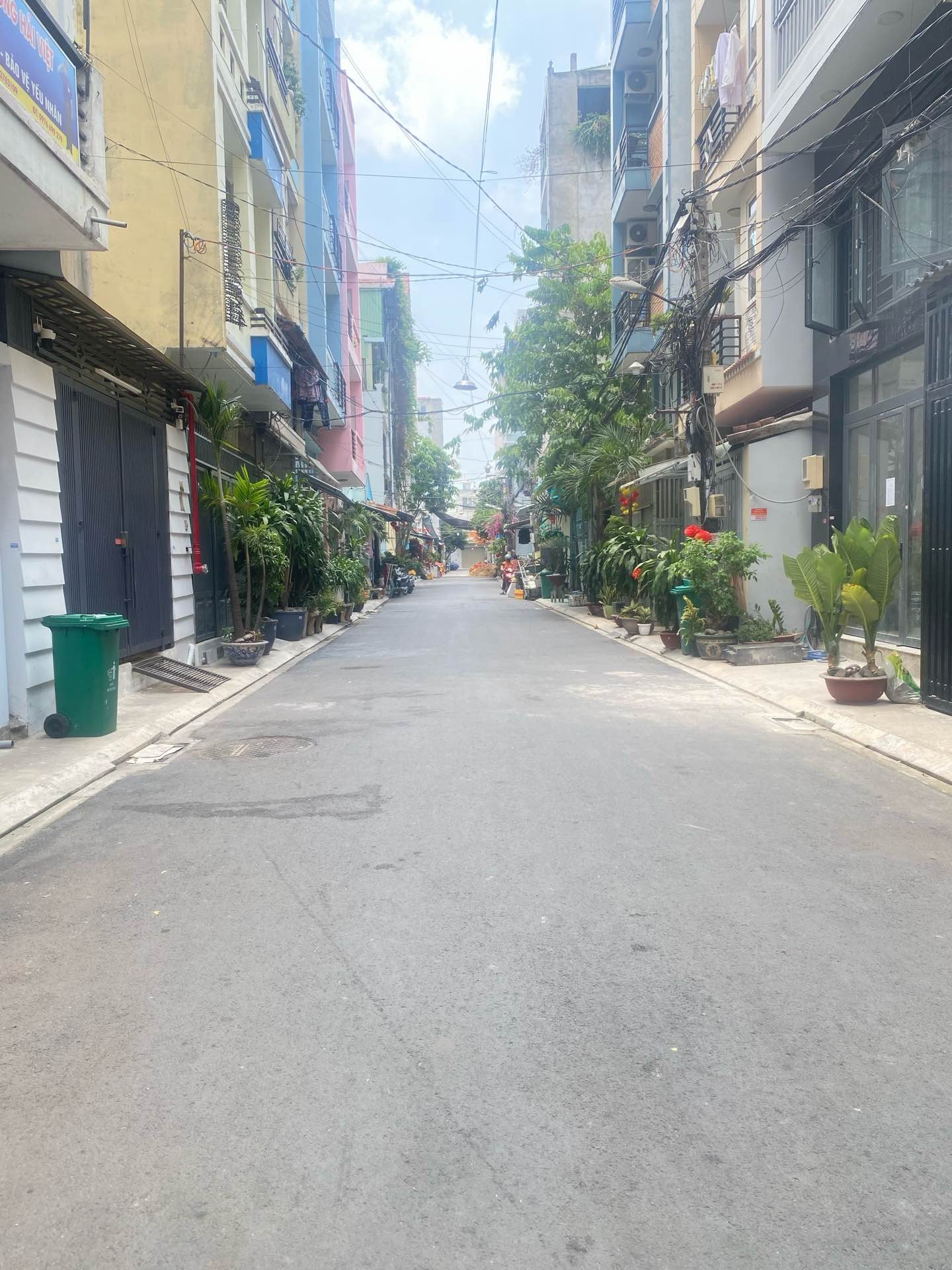 Bán nhà 6 tầng 2 mặt tiền đường Phạm Văn Bạch, gần sân bay Tân Sơn Nhất