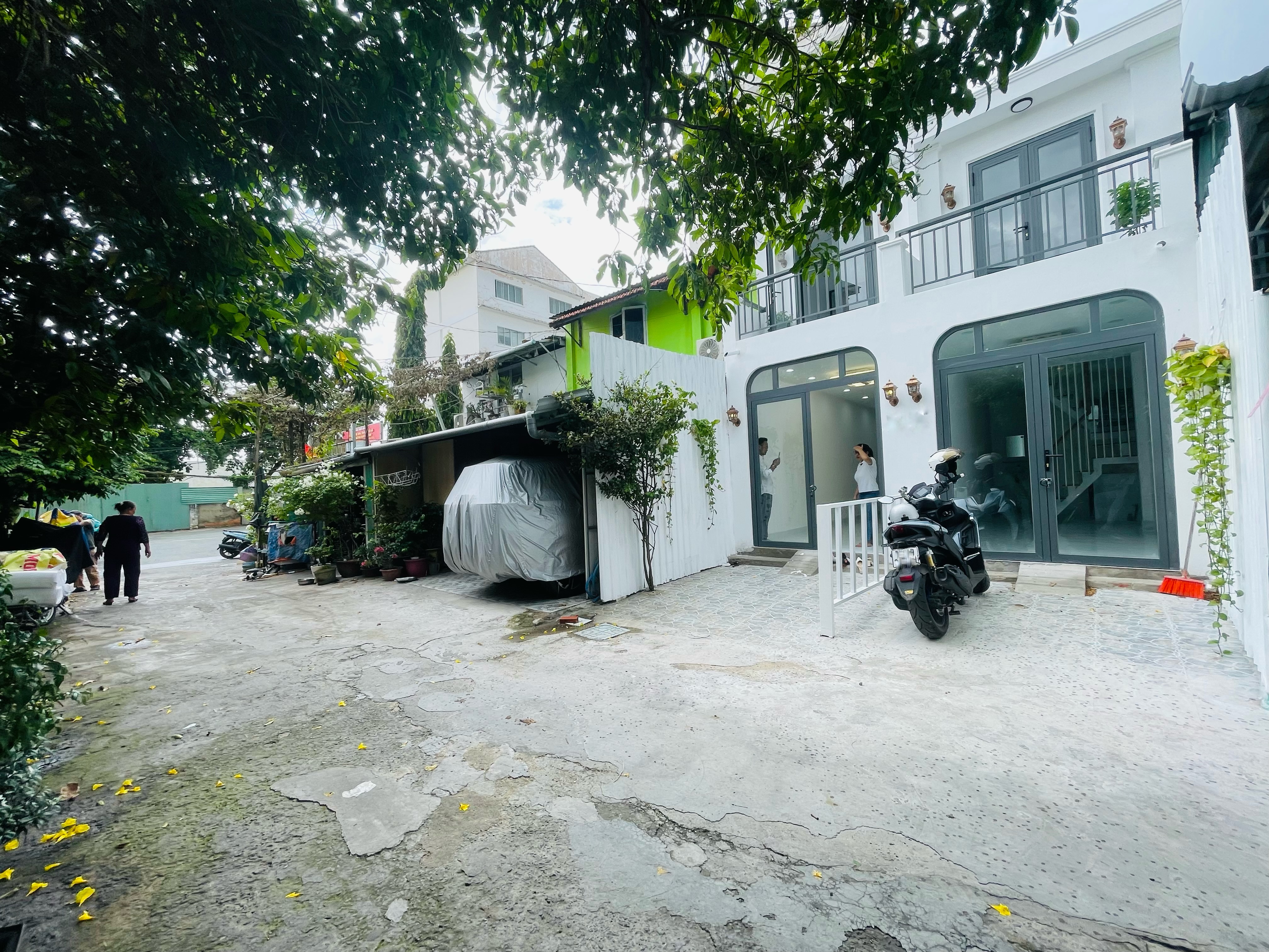 Dưới 1.5 Tỷ - xe hơi đỗ sân - 2 phòng ngủ giáp VincomPlaza 474/65 Phan Văn Trị