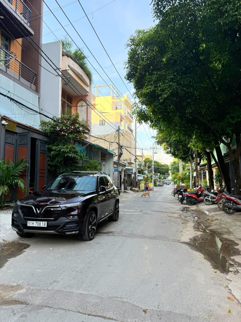 Nhà riêng 3 tầng 92m2 tại Tân Phú giá giảm còn 9.3 tỷ