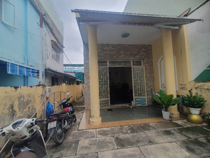 Bán nhà 213m2, ngang 6.3, sát KCx Tân Thuận Quận 7, Thông Cc Ecogreen Nguyễn Văn Linh, hơn 13 tỷ