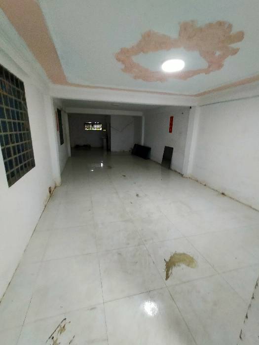 Bán nhà riêng 3 tầng diện tích 123m2 mặt tiền 6.2m tại Quận Bình Tân giá 9.2 tỷ