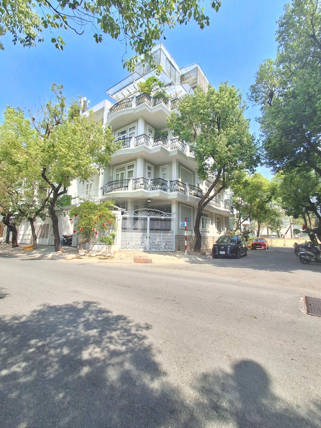 Biệt thự 2 mặt tiền tại khu dân cư An Phú Hưng, Quận 7, 93.4m2, chợ Tân Mỹ