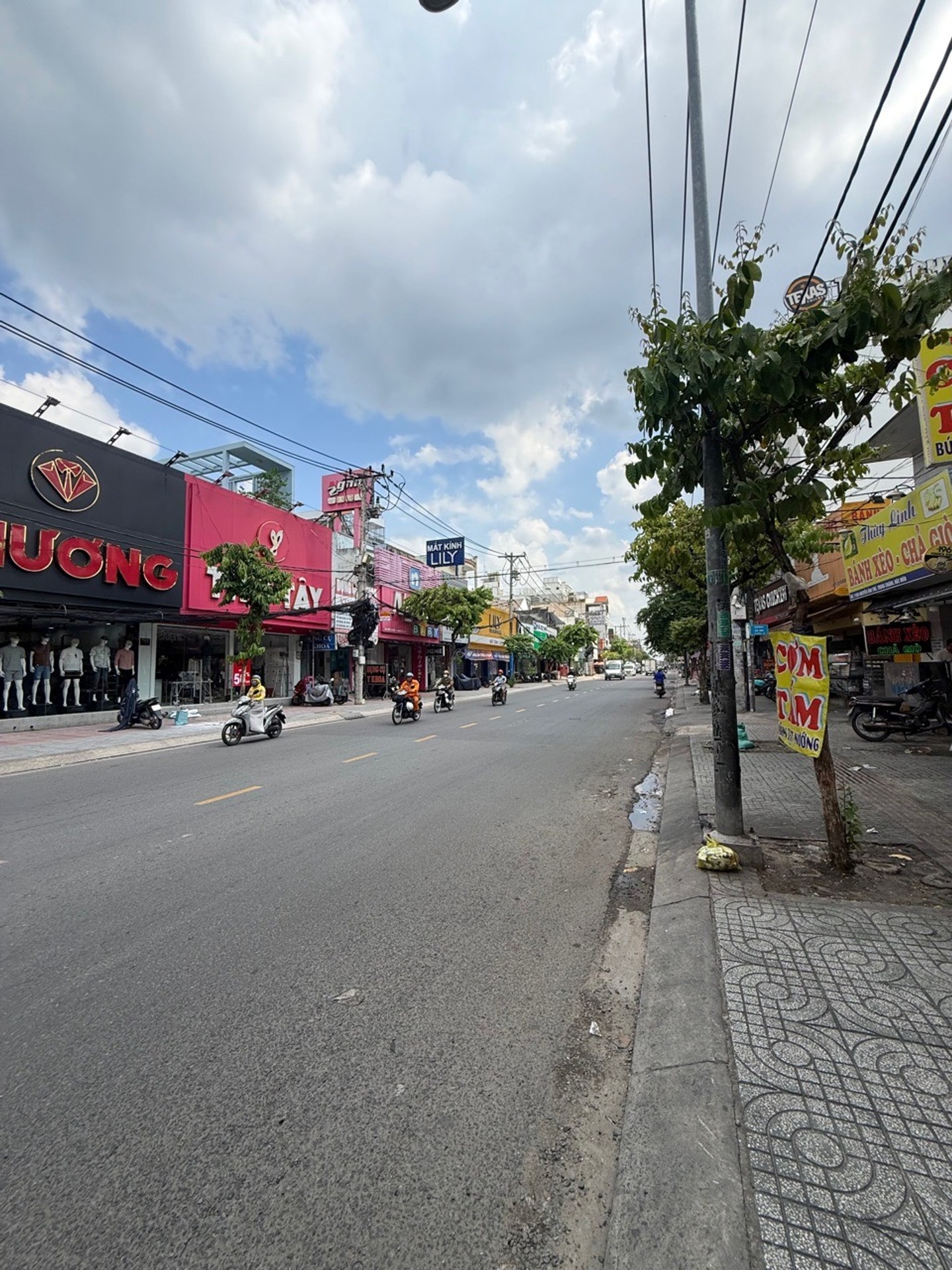 Bán nhà mặt phố quận 12, diện tích 485m², mặt tiền 11m, pháp lý rõ ràng