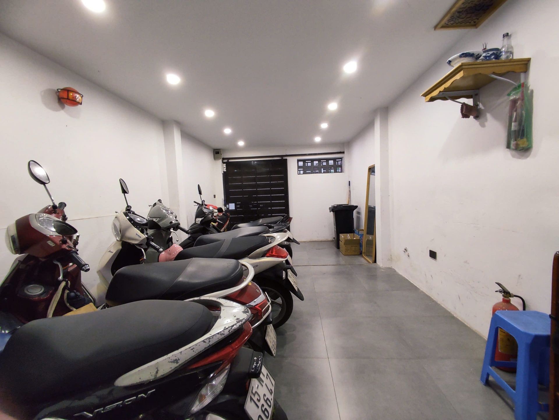 BÁN NHÀ PHỐ LIỄU GIAI - 2 MẶT NGÕ Ô TÔ PHÂN LÔ - 56M2 - 5 TẦNG VỊ TRÍ ĐẮC ĐỊA CÓ 1.O.2 - KINH DOANH