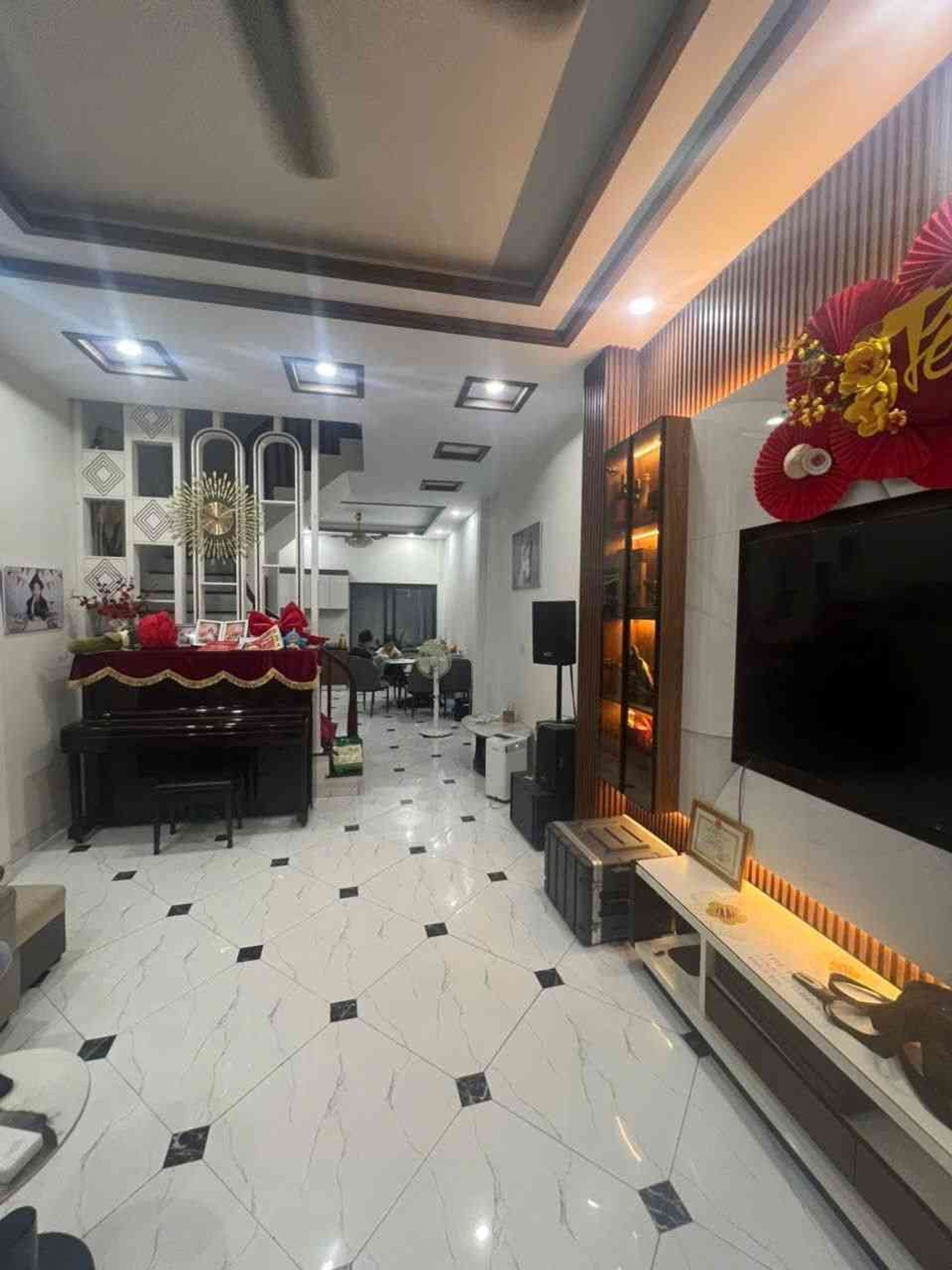 Bán nhà riêng 4 tầng quận Giáp Nhị diện tích 54m², ô tô đỗ cửa, phù hợp kinh doanh và làm văn phòng