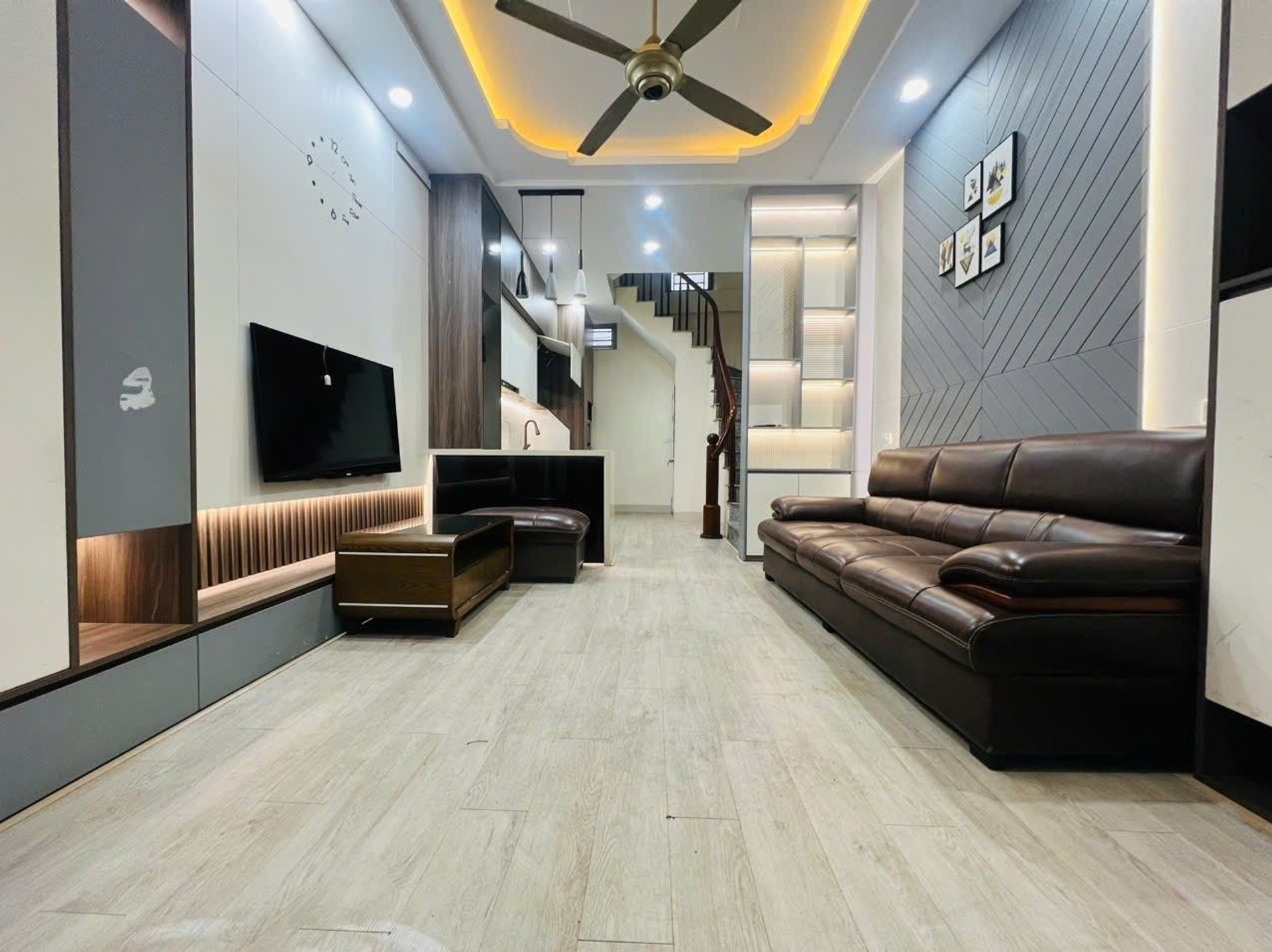Nhà 5 tầng 3 PN 4 VS lô góc hướng Bắc tại Yên Nghĩa, Hà Đông