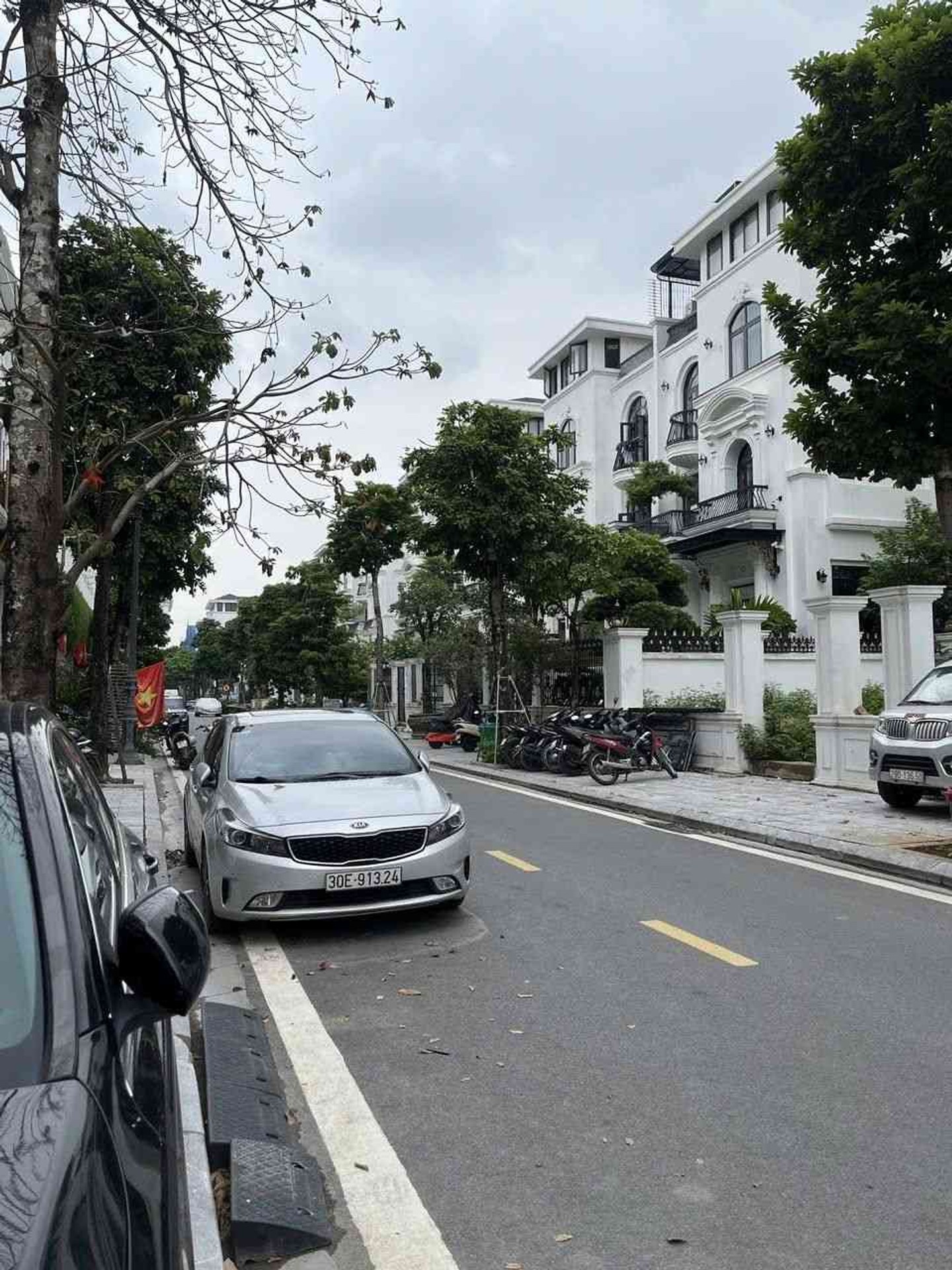 Bán biệt thự liền kề Louis City Hoàng Mai lô góc 3 mặt thoáng