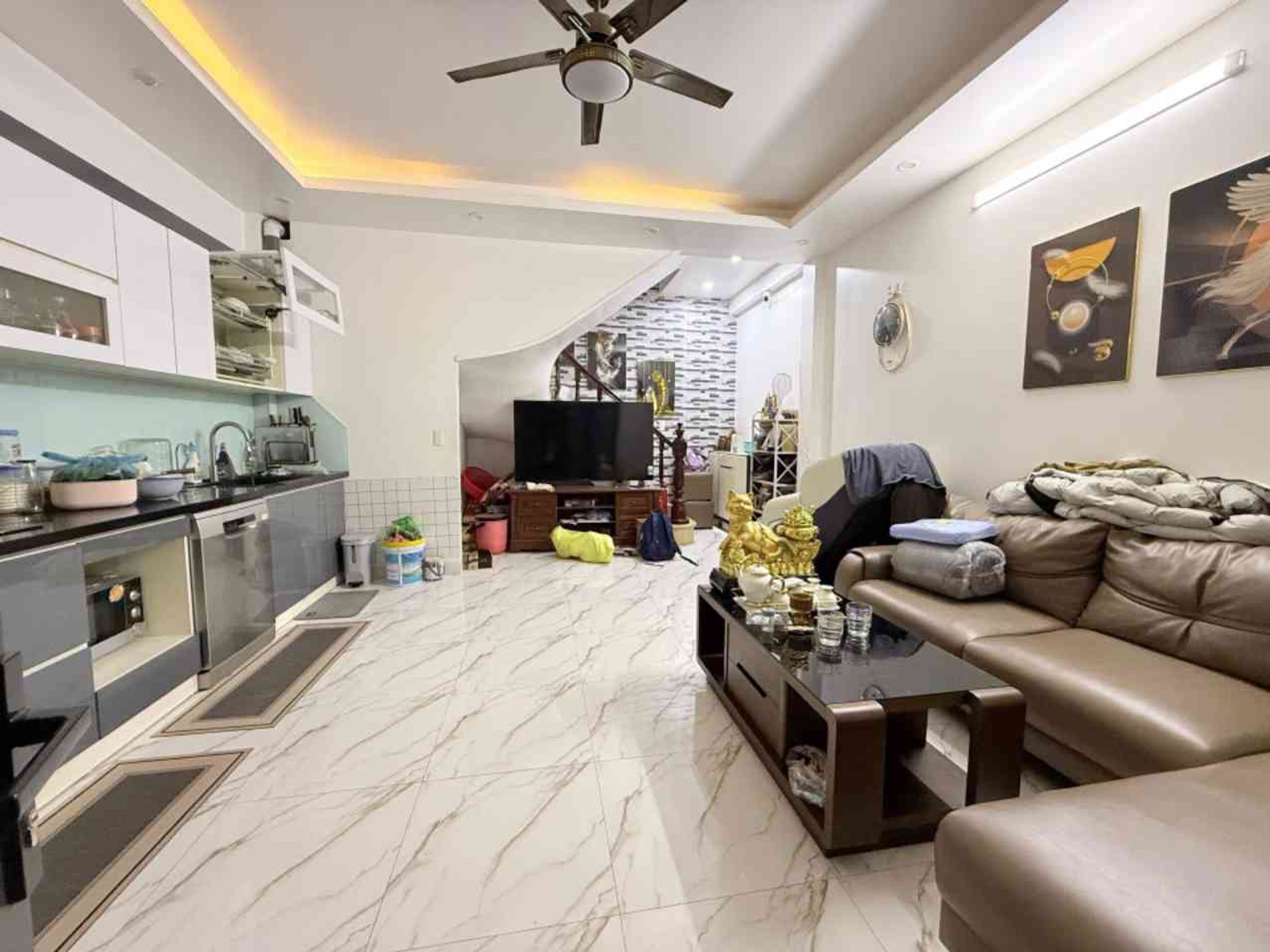 Bán nhà riêng 5 tầng tại phường Vĩnh Hưng, Thanh Trì, diện tích 35.4m² thuận tiện đi lại