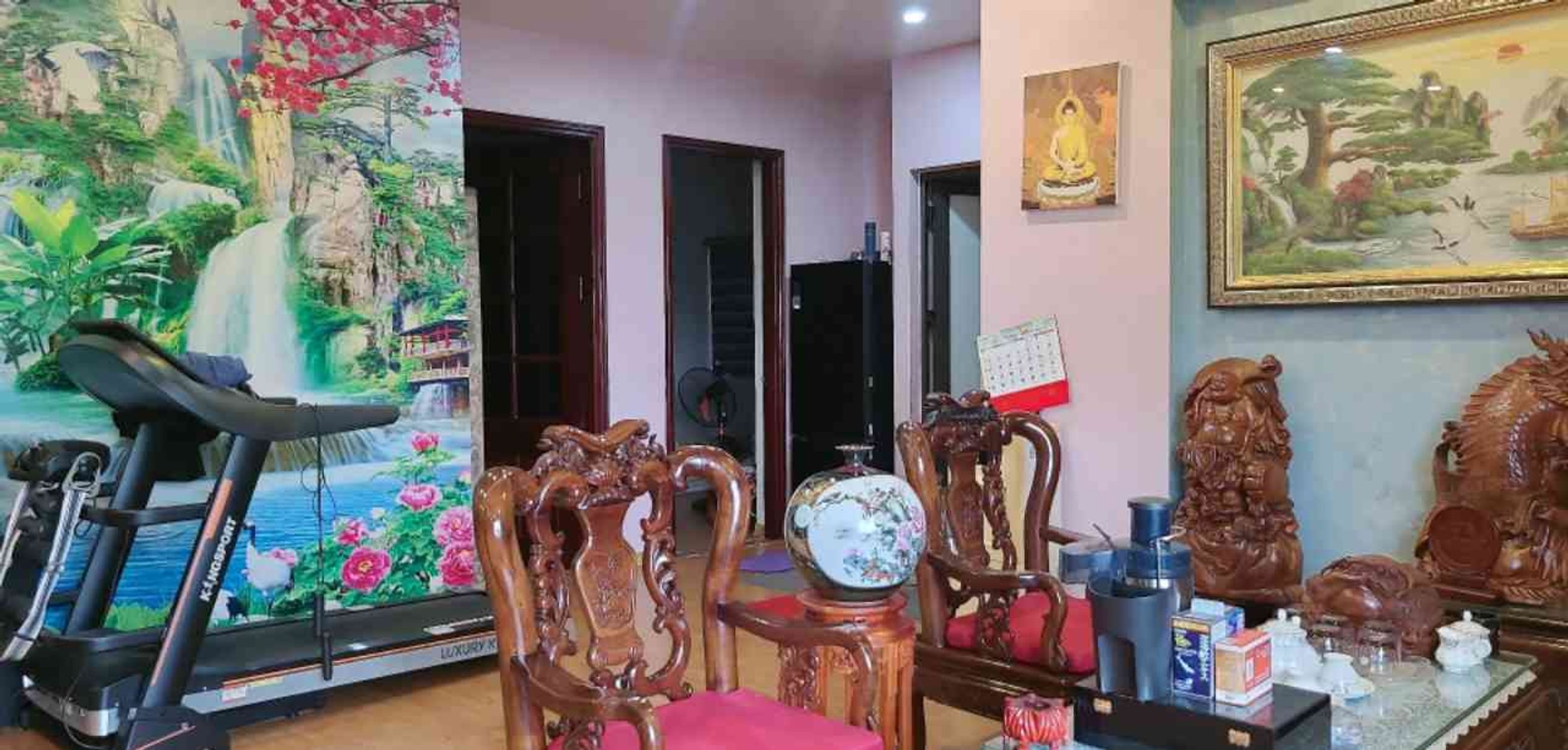 Nhà mặt phố Cổ Linh, Long Biên, mặt tiền rộng 12,3m, 4 tầng sang trọng