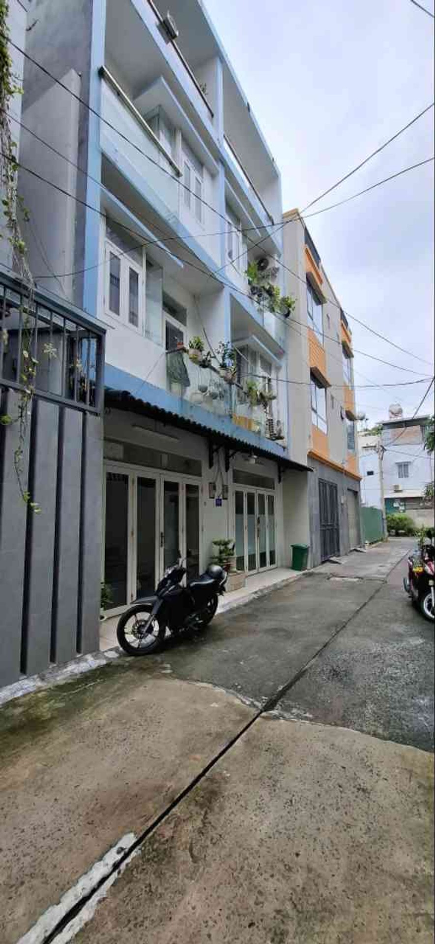 Bán nhà 3 tầng 8 phòng ngủ tại Bình Trưng, Quận 2 - 0918604219 Loan