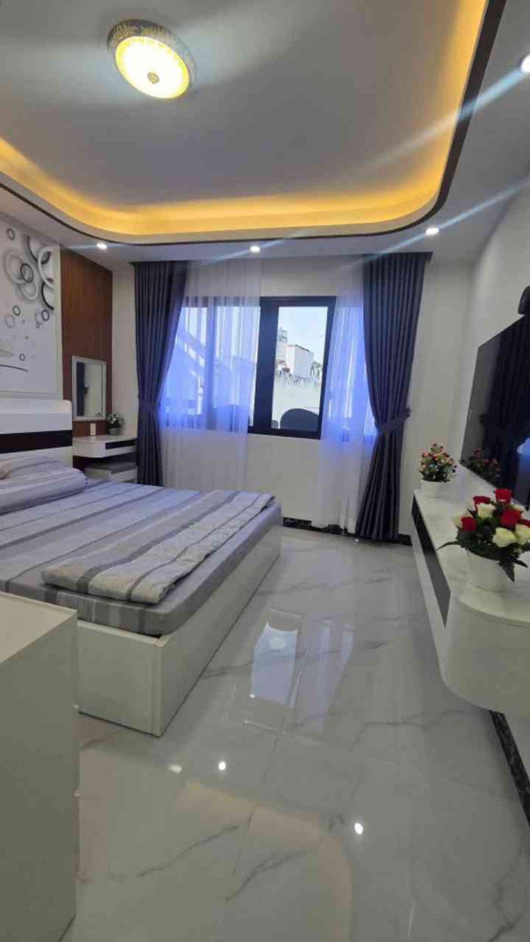 Bán nhà mặt phố 5 tầng, 2 mặt tiền, phường Hạnh Thông, Gò Vấp