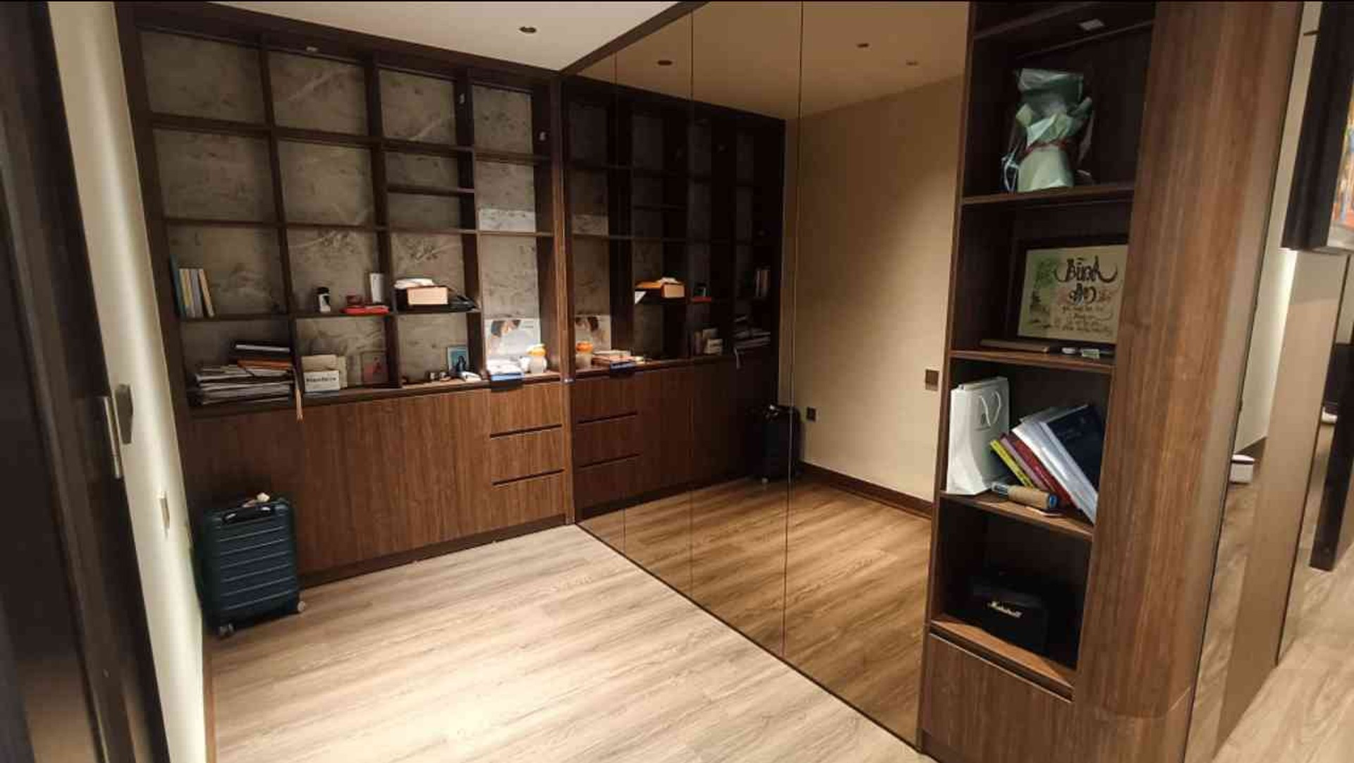 74M2 - 8 TẦNG NHÀ MỚI - PHÂN LÔ - Ô TÔ - NHÀ PHỐ LẠC LONG QUÂN - KINH DOANH - VỊ TRÍ ĐẸP - BÁN GẤP!