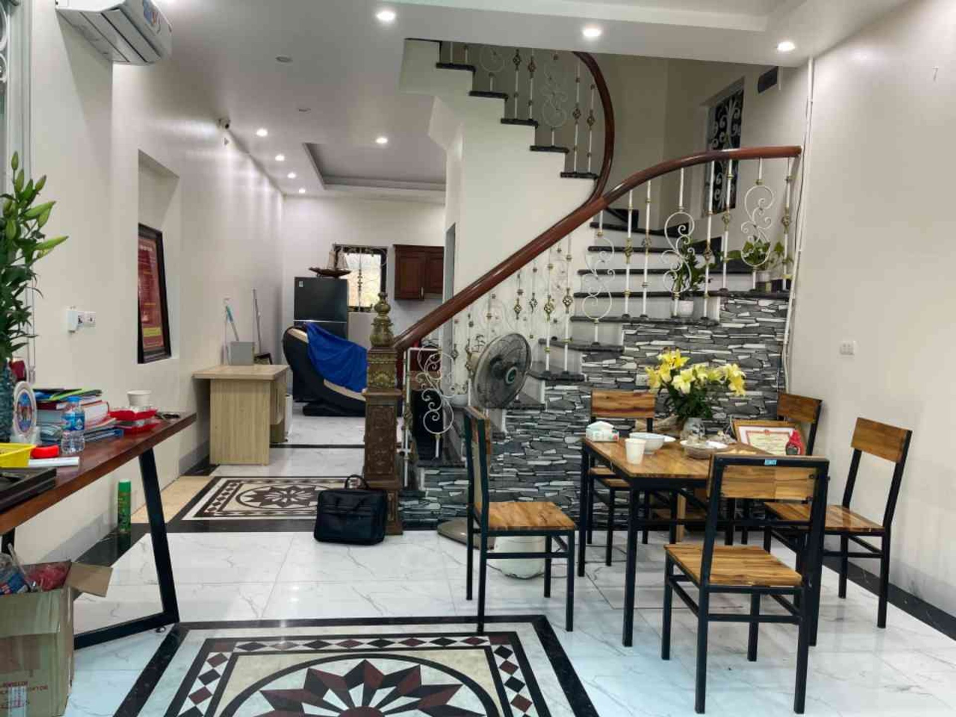 60m2  4 tầng - giá 8.8 tỷ tại Trung Kiên khu liên cơ Bắc Từ Liêm cũ