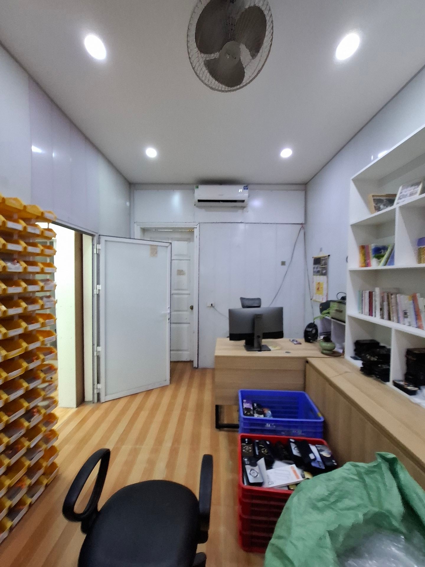 Mặt phố Trần Bình VIP – vỉa hè – ô tô tránh phù hợp xây Building