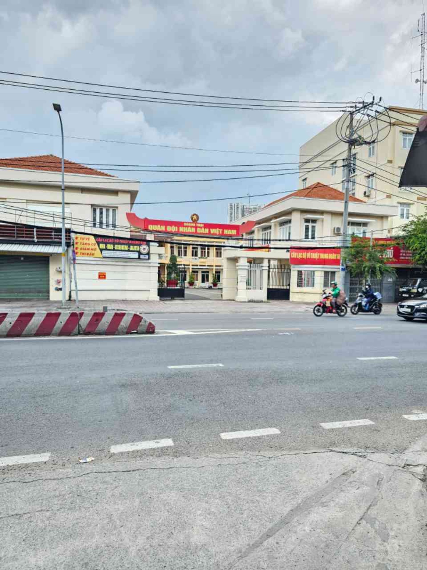 Bán nhà Huỳnh Tấn Phát Quận 7 Hàng xóm Phú Mỹ Hưng