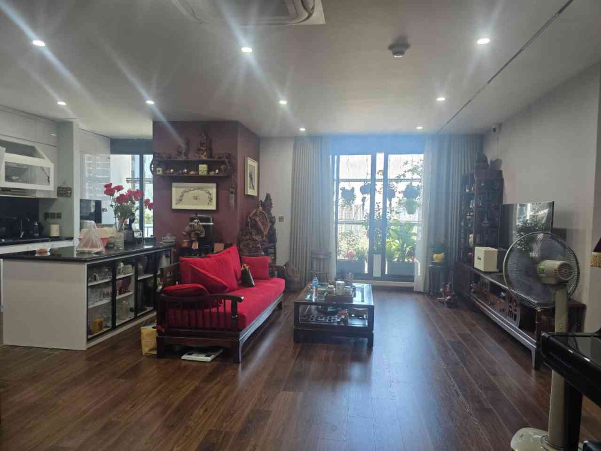 Bán căn hộ 3 phòng ngủ tầng cao tại TSQ Euroland Mỗ Lao, diện tích 174m2