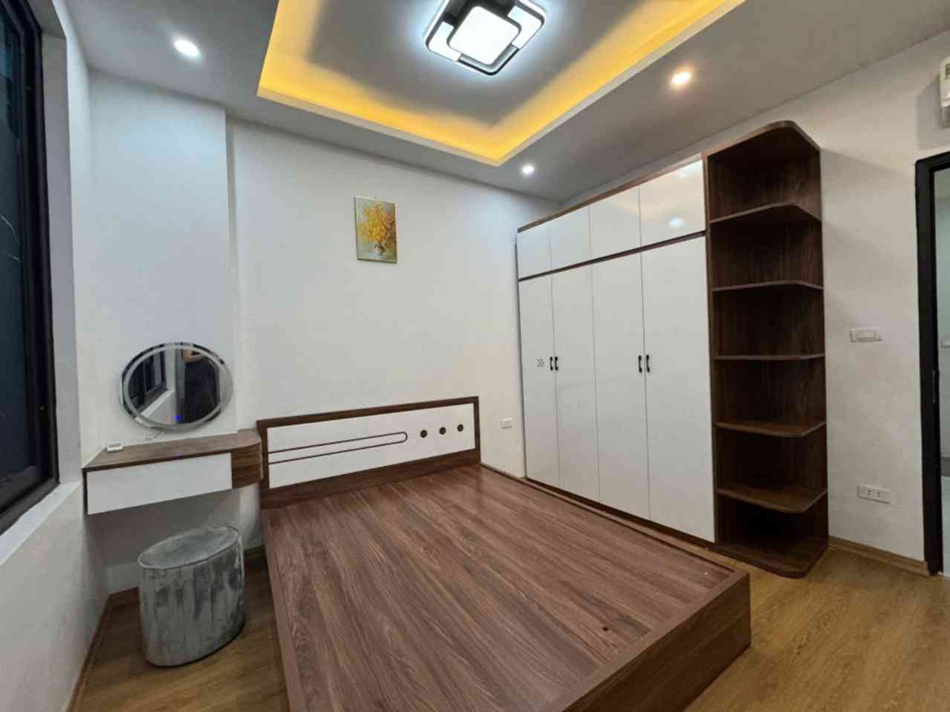 Bán nhà riêng 6 tầng, 34m2 tại Thanh Xuân, gần Ngã Tư Sở, 2 mặt thoáng
