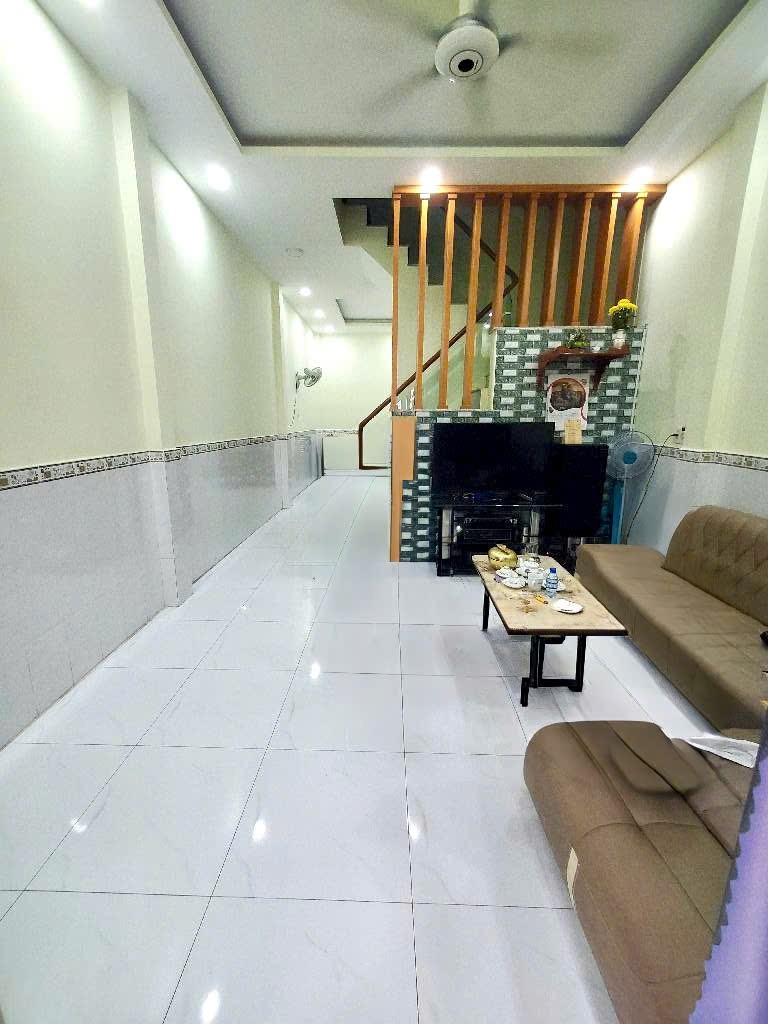 Bán Nhà Tân Hòa Đông Quận 6 - Gần Chợ Phú Lâm - Nở Hậu 4,4x15 - Chỉ 4 Tỷ Nhỉnh