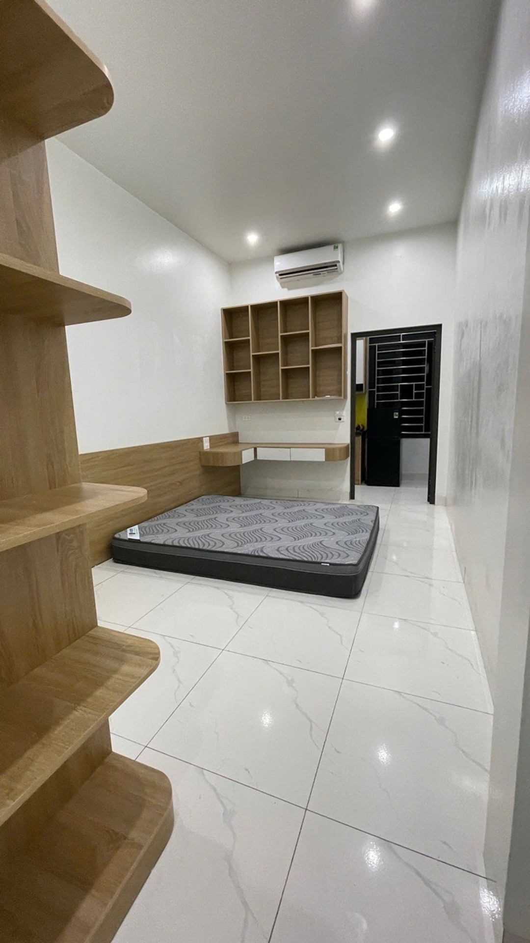 Bán nhà Đại La - gần ĐH Kinh Tế Quốc Dân - Ngõ Nông - Kinh Doanh Đỉnh