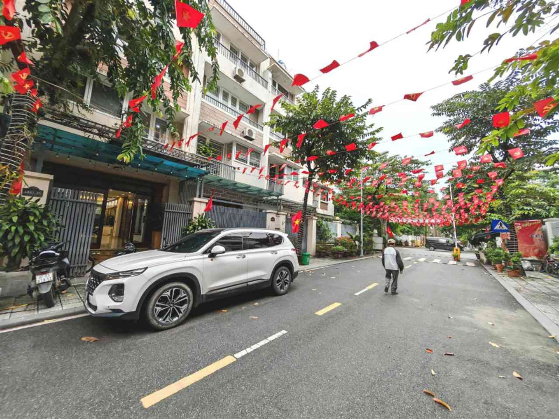 BÁN NHANH NHÀ 5 TẦNG THANG MÁY LIỀN KỀ AN HƯNG NGAY CÔNG VIÊN THIÊN VĂN HỌC, 83M2 NHỈNH 20 TỶ.