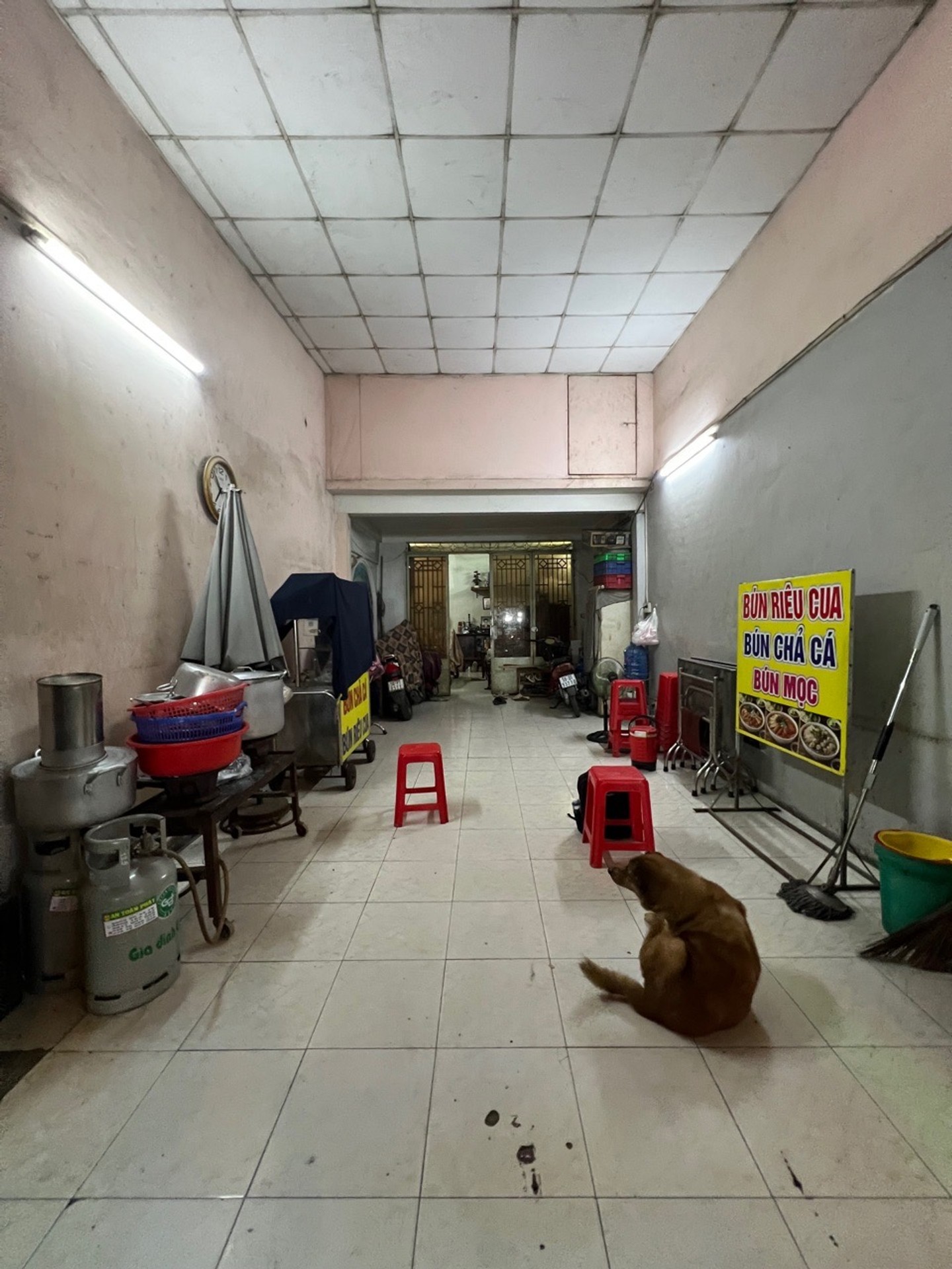 Bán nhà mặt phố khu Bình Tân, diện tích 89.9 m², mặt tiền 4 m, giá 10.5 tỷ đồng
