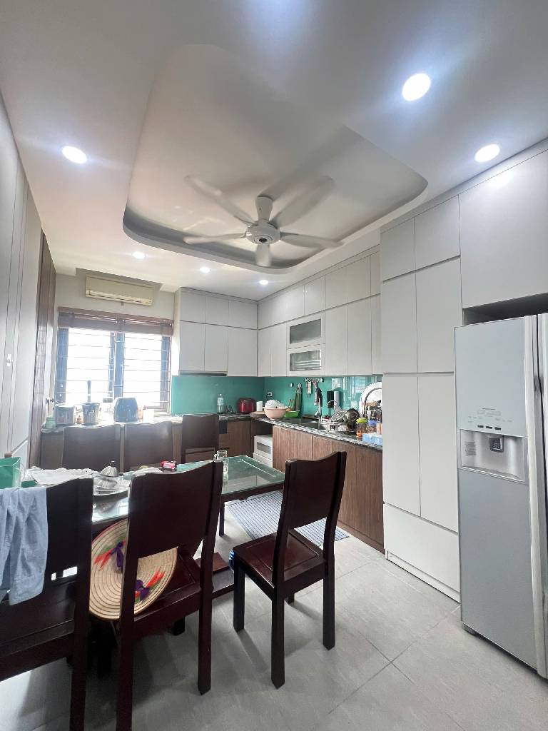 Bán nhà mặt phố Mai Dịch – Cầu Giấy, 59m2 7 tầng vỉa hè, ô tô tránh, kinh doanh tốt.