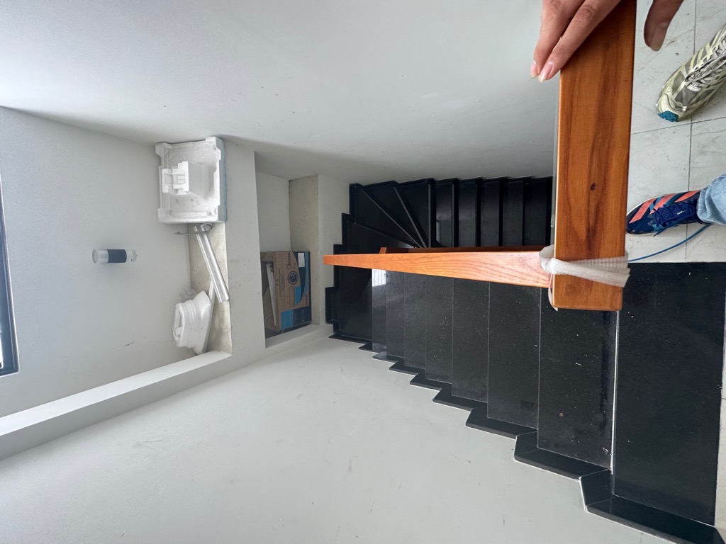 Nhà mặt phố kinh doanh, 4 tầng, diện tích 24.2m2, quận 10