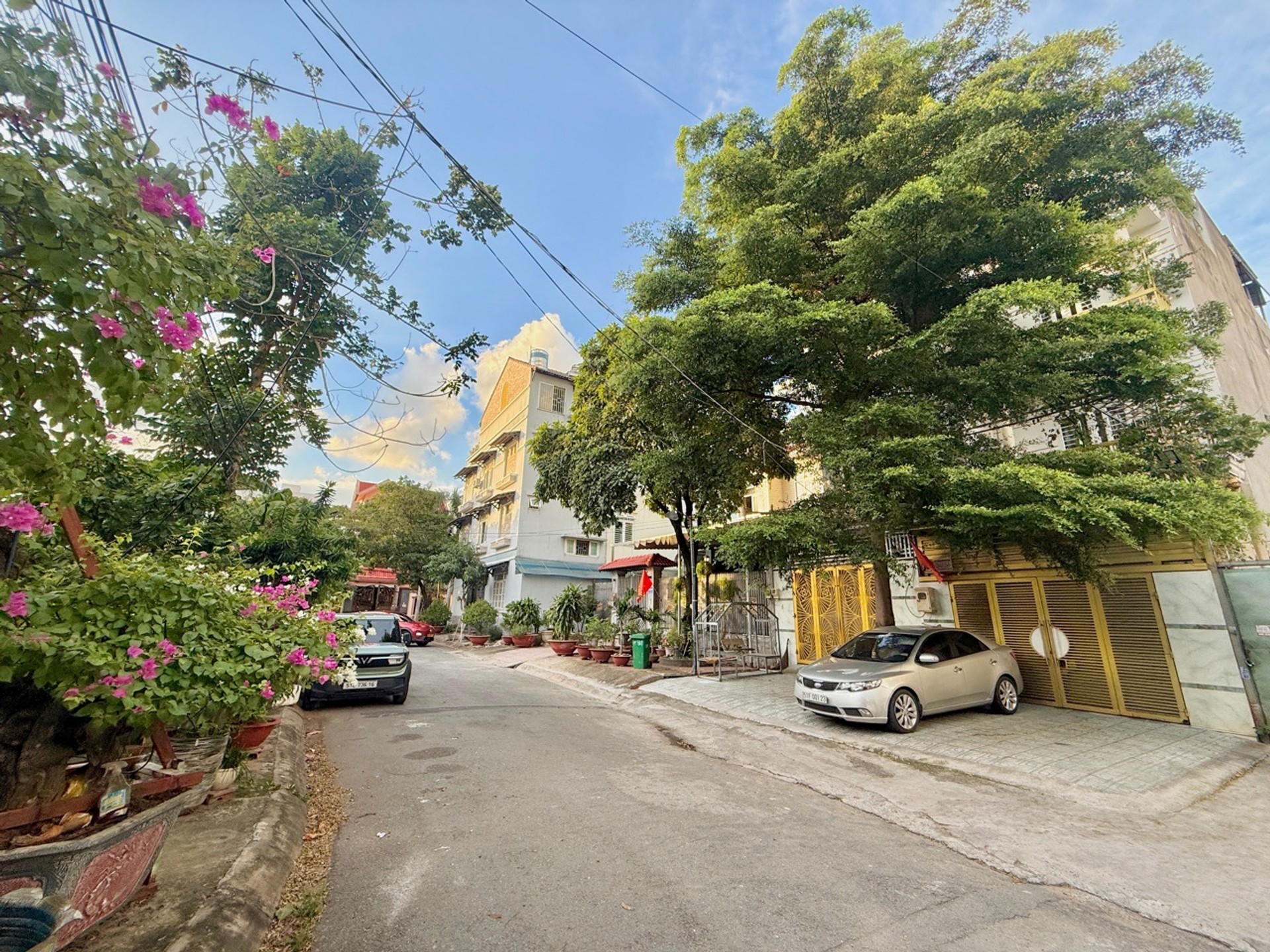 🏡 ĐẤT PHÂN LÔ BIỆT THỰ KHU NHÀ Ở VP CHÍNH PHỦ – SÁT VÁCH VẠN PHÚC CITY VÀ METRO TƯƠNG LAI