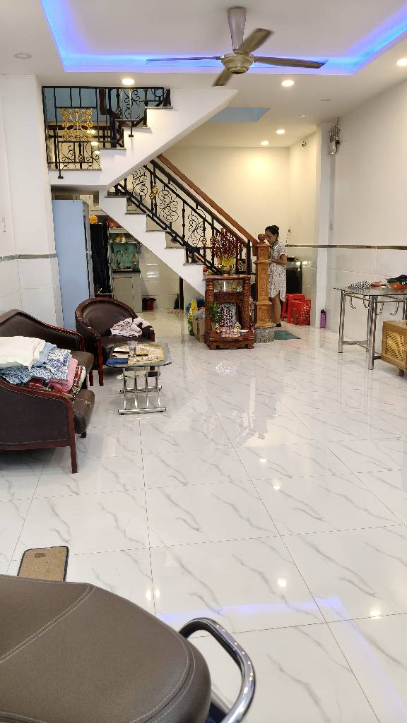 Bán nhà riêng 2 tầng mặt tiền rộng 5,4m tại Phường 5 Quận 8