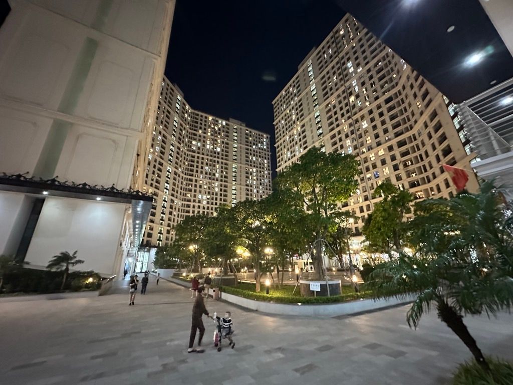 Shophouse chân đế Chung cư Emerald CT8 – SH20, tòa E3, 180 Đình Thôn.