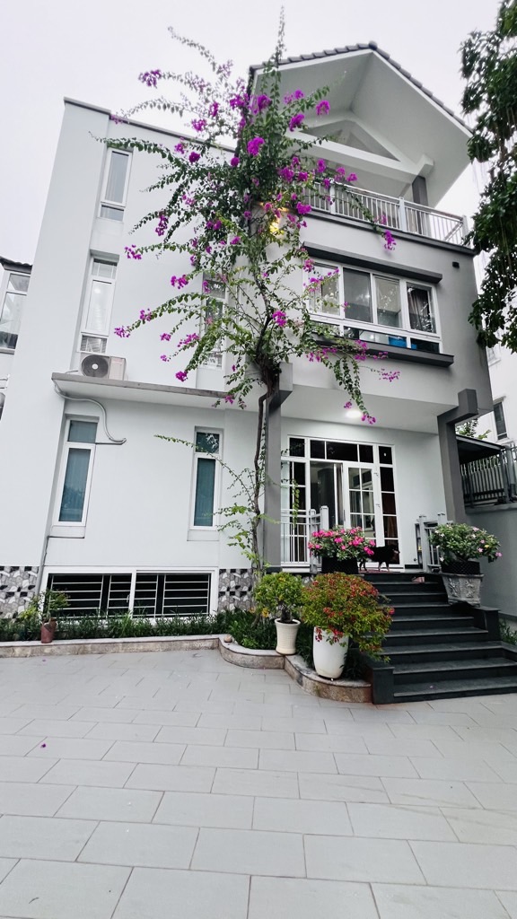 Biệt thự 4 tầng mặt phố Đảo Kim Cương diện tích 469m2 giá 75 tỷ - LH: 0918604219 C.Loan