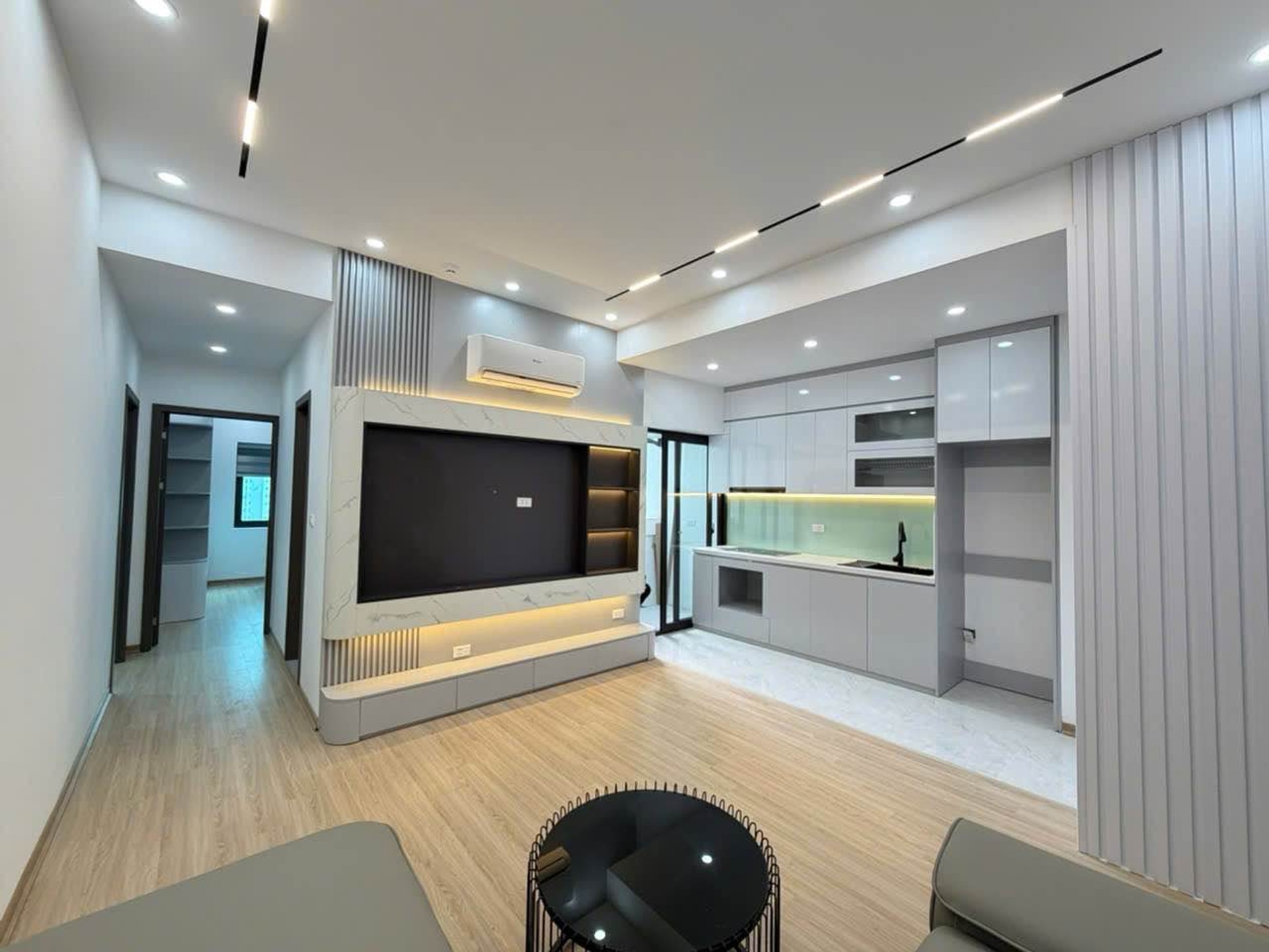 Bán căn hộ chung cư N2C Hoàng Minh Giám 58m2 2 ngủ full nội thất