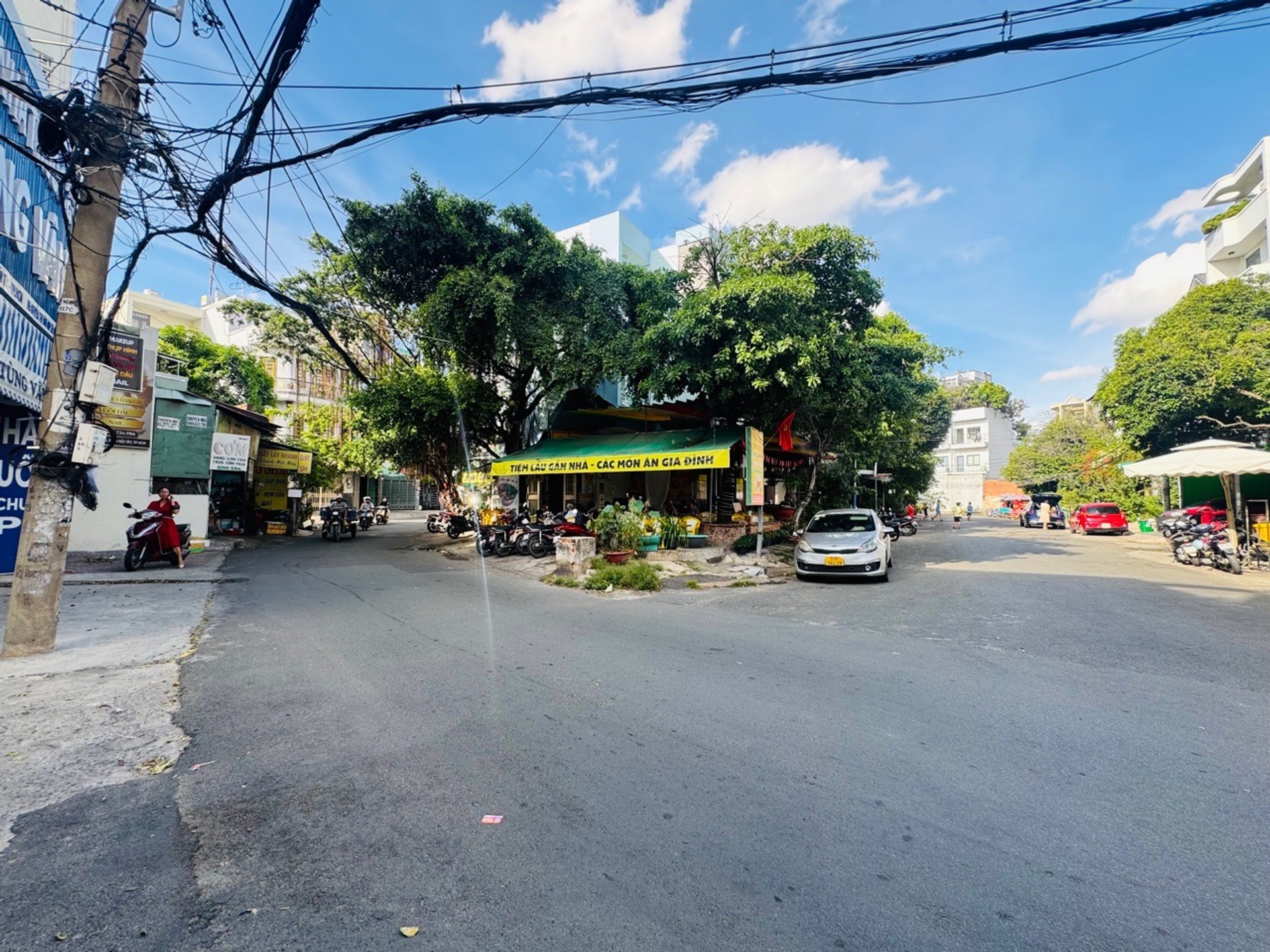 Nhà 2 tầng 72m² Tân Bình, ô tô vào tận cửa, giá tốt