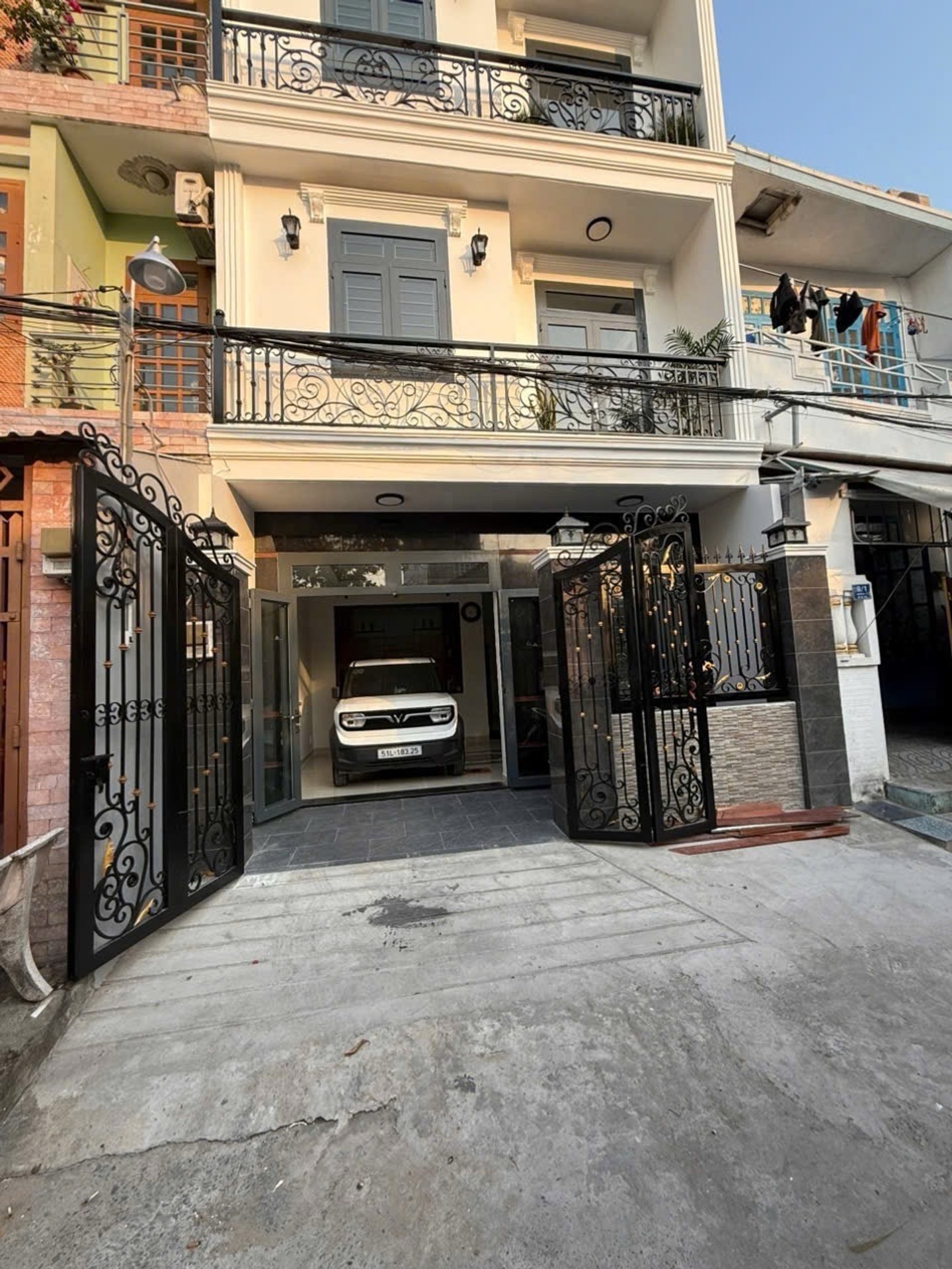 Nhà 3 tầng 3PN, DT 56.5m2 tại Bình Trưng Tây, Q2 giá 7.9 tỷ - LH: 0918604219 C.Loan