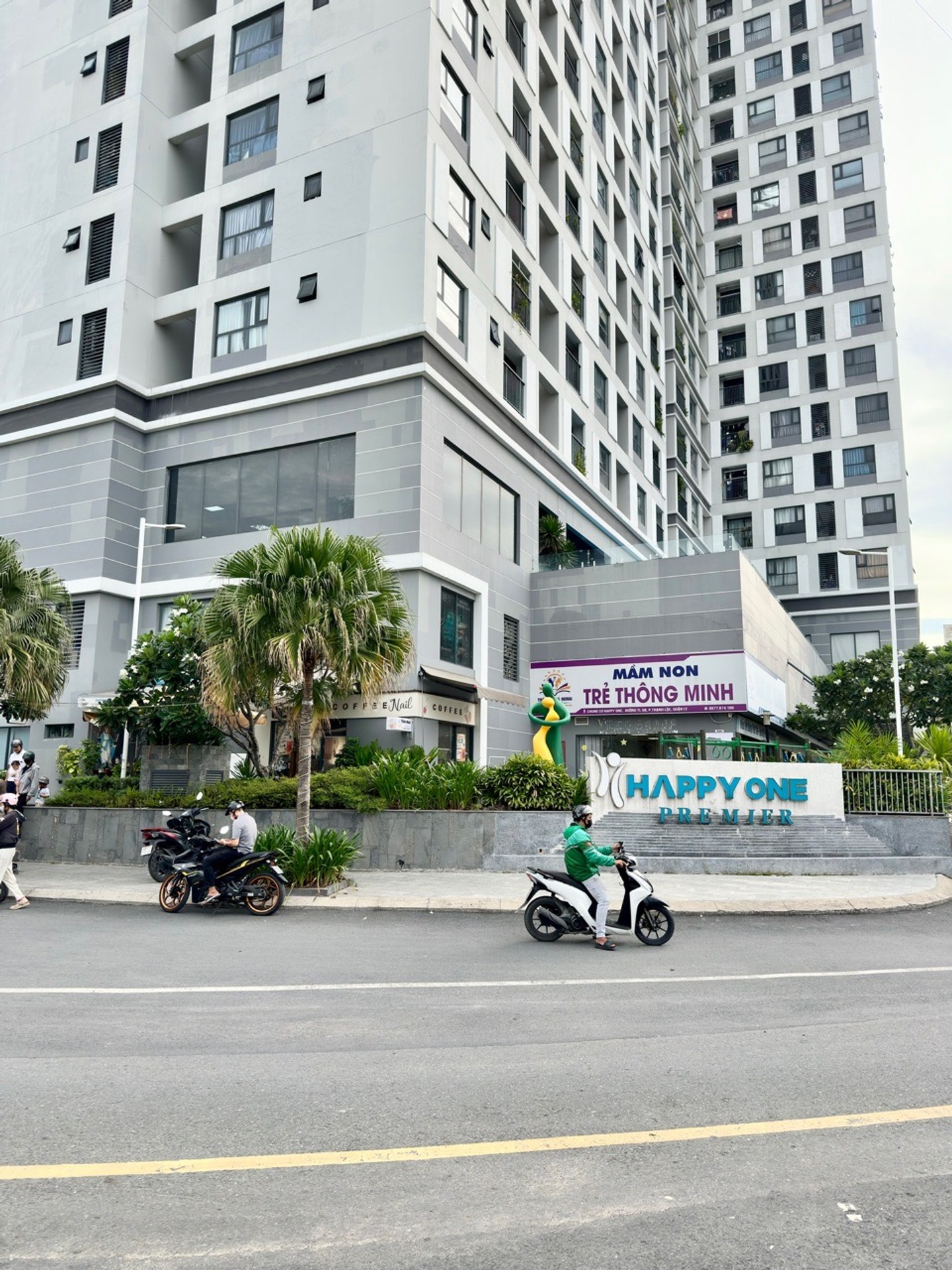 Nhà mặt phố 4 tầng khu dân cư Nam Long quận 12, diện tích 74,2 m²