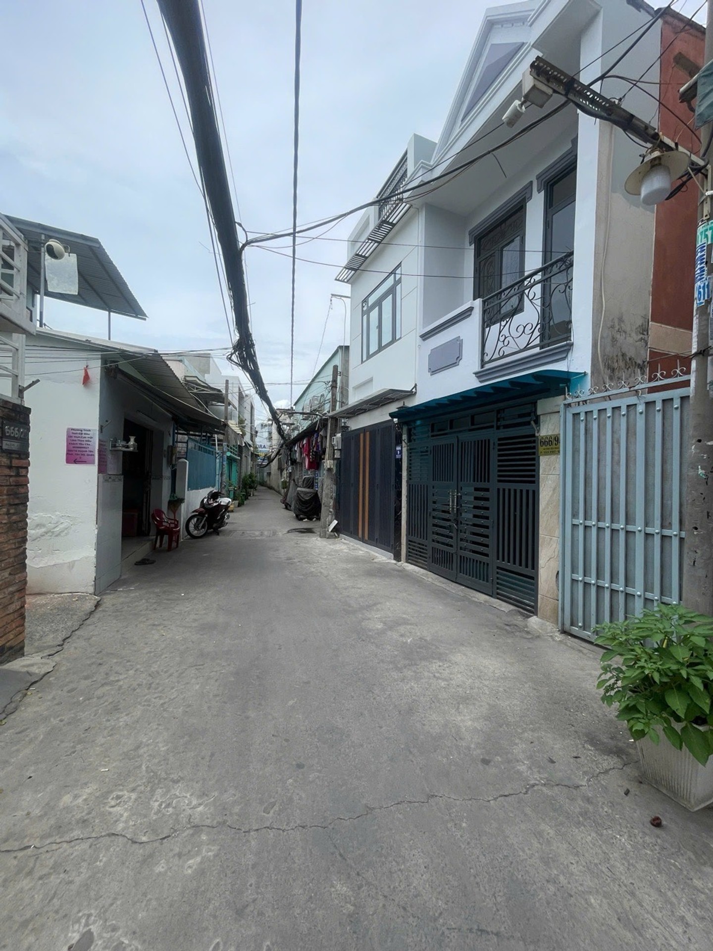 Bán nhà Quận 7, hẻm 4m, 2 tầng, 25m2, ngang 3.1, hơn 3 tỷ sát Nguyễn Thị Thập